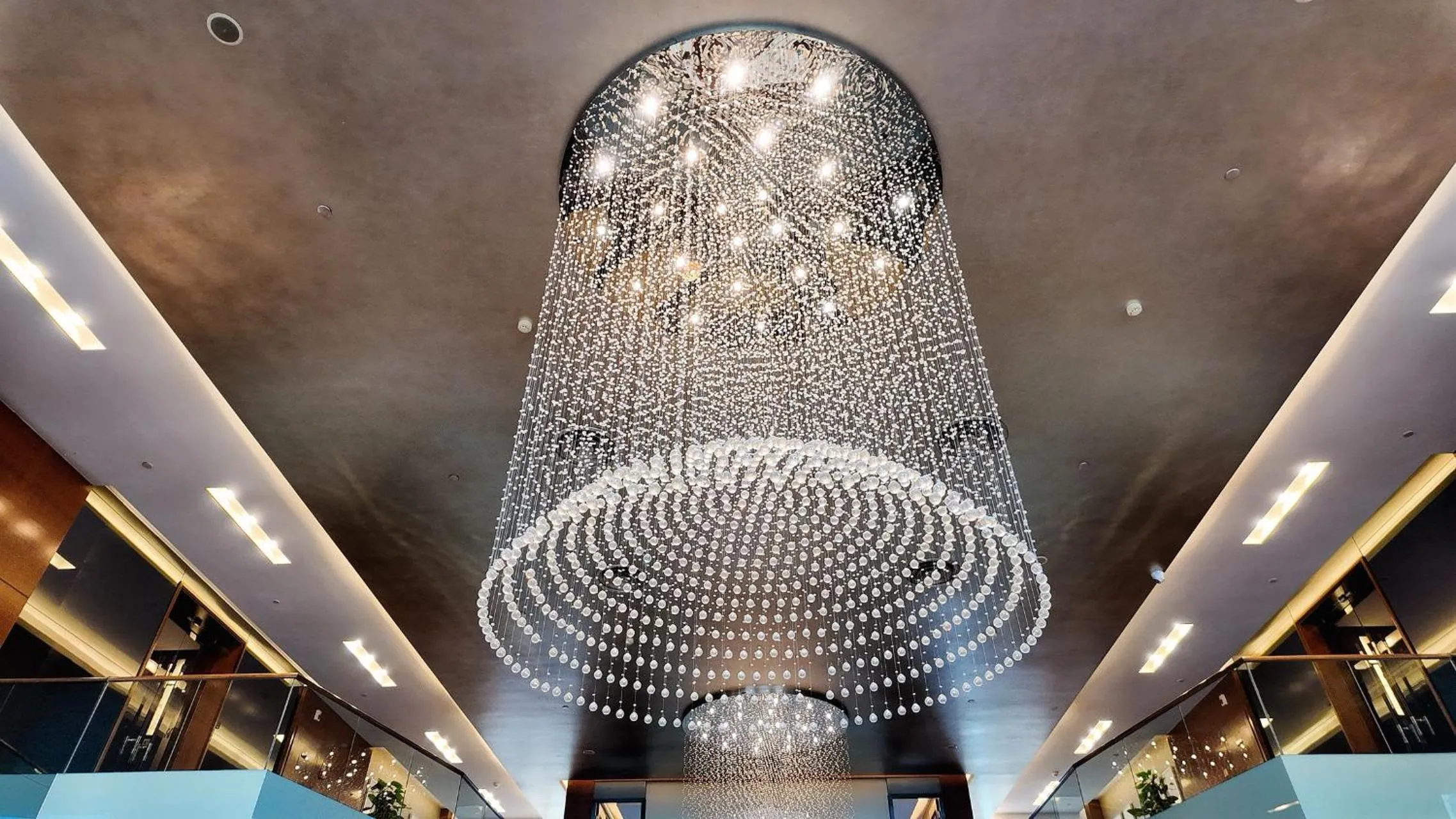 Restaurant/places to eat in Crowne Plaza Shenzhen Longgang City Centre by IHG