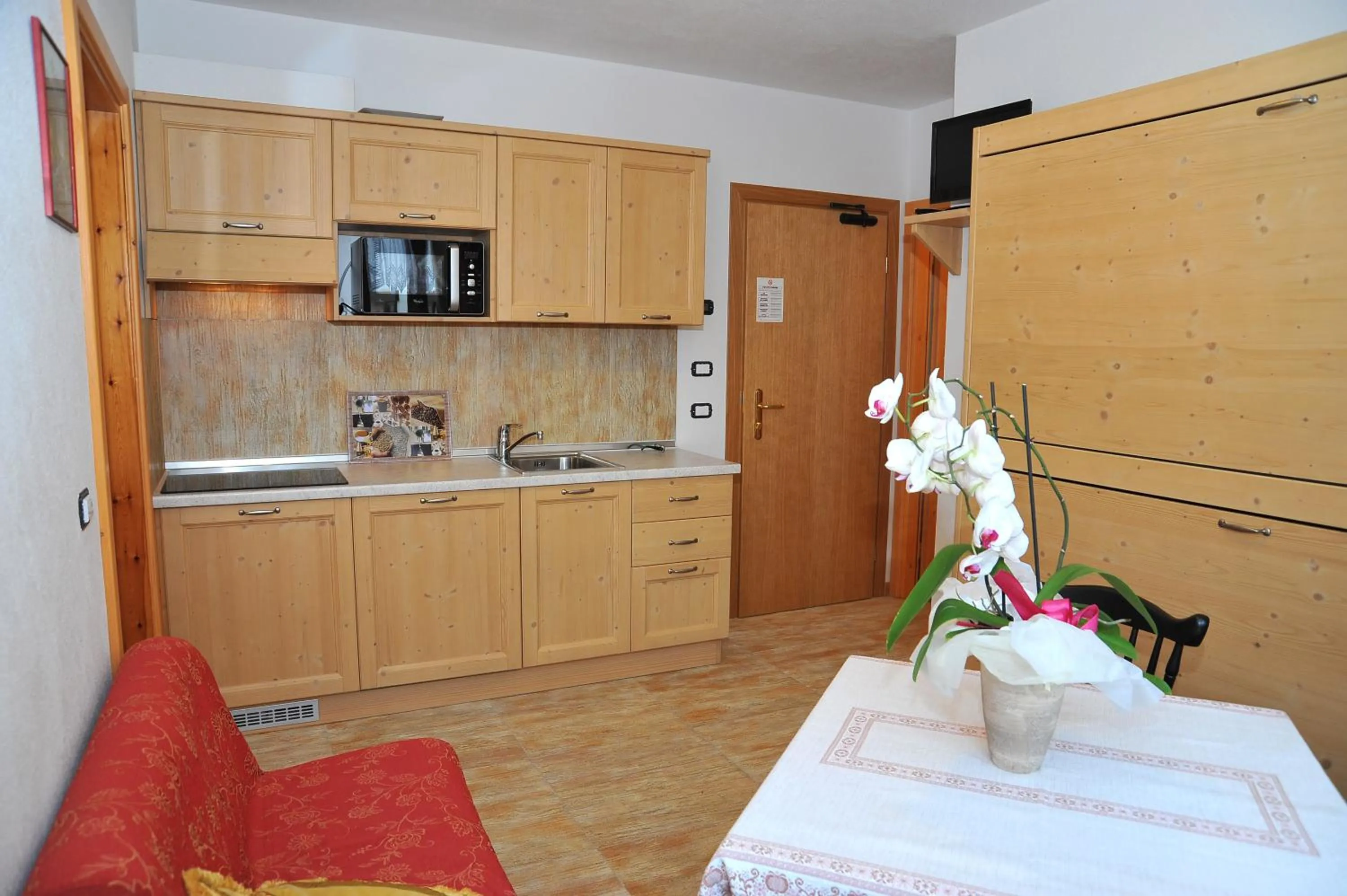 Kitchen or kitchenette in Albergo Stelvio