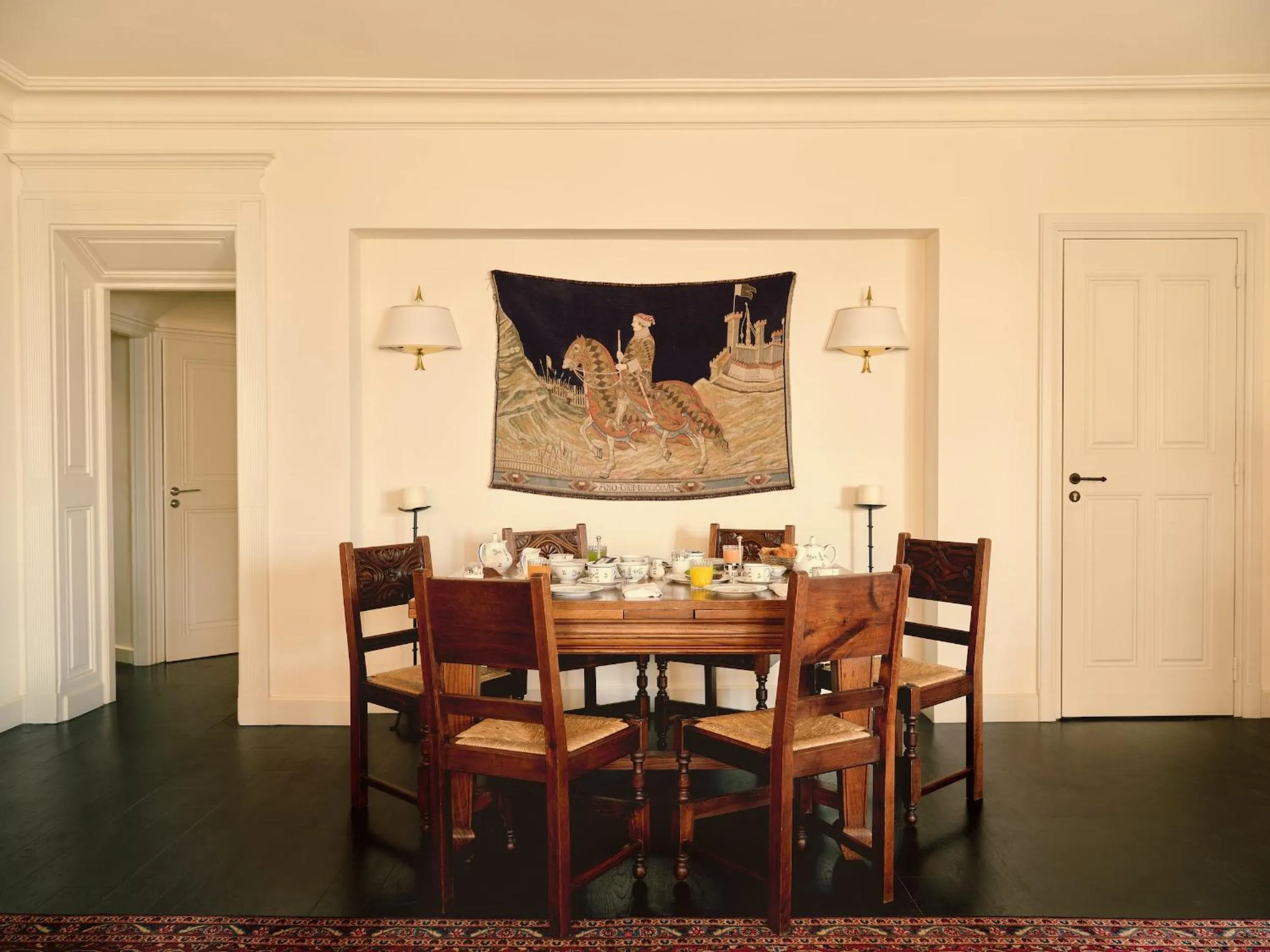 Bedroom in Hotel la Ponche