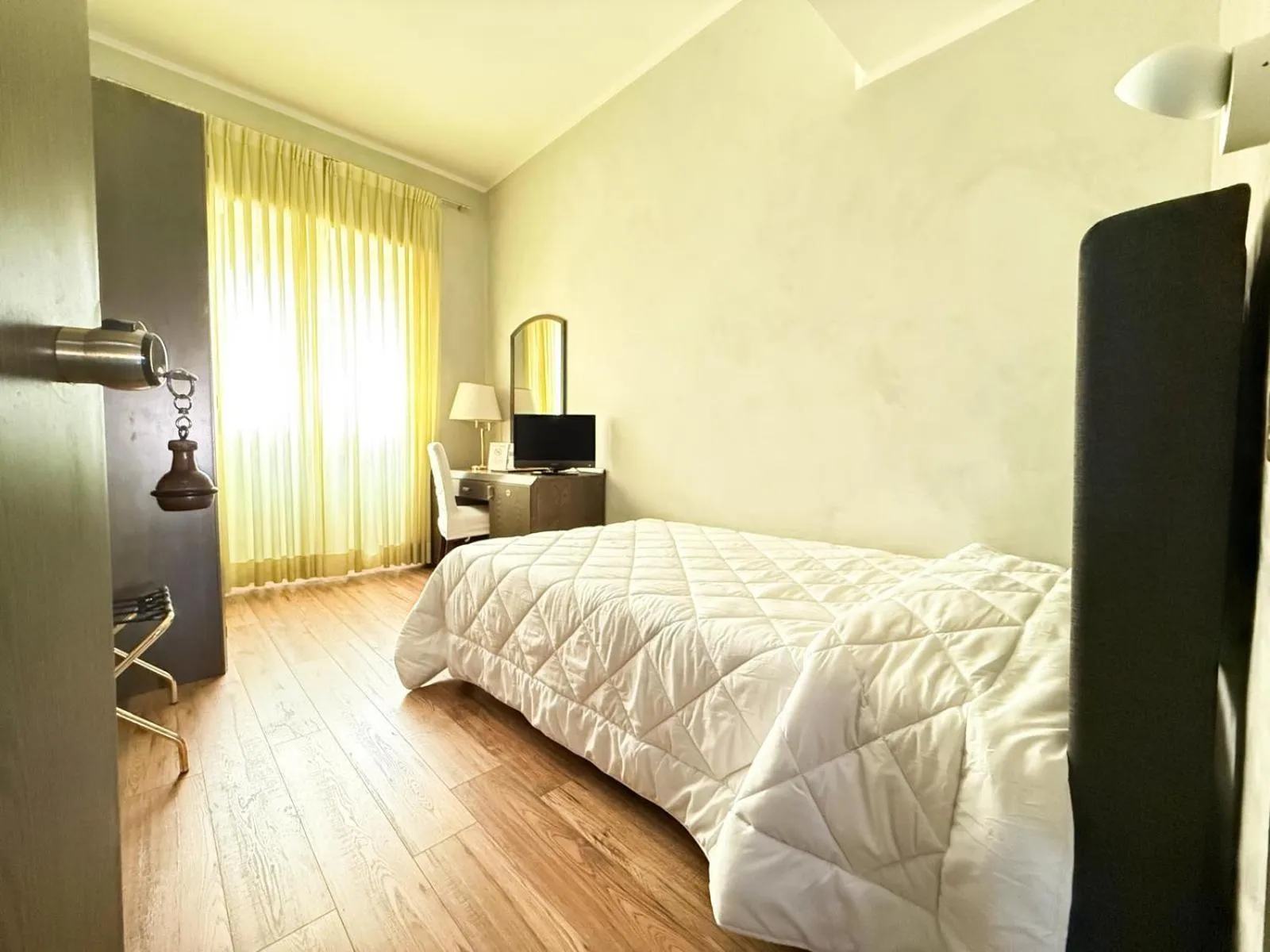 Bed in Astor Hotel Vintage