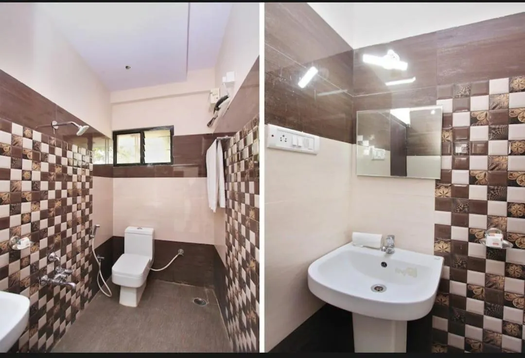 Bathroom in Hotel Bestend