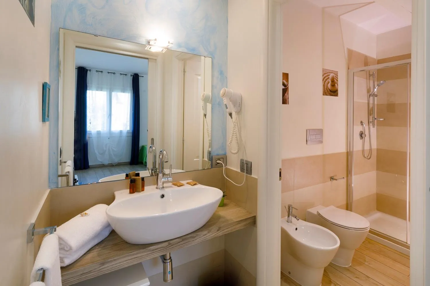 Bathroom in Hotel La Villa Del Mare
