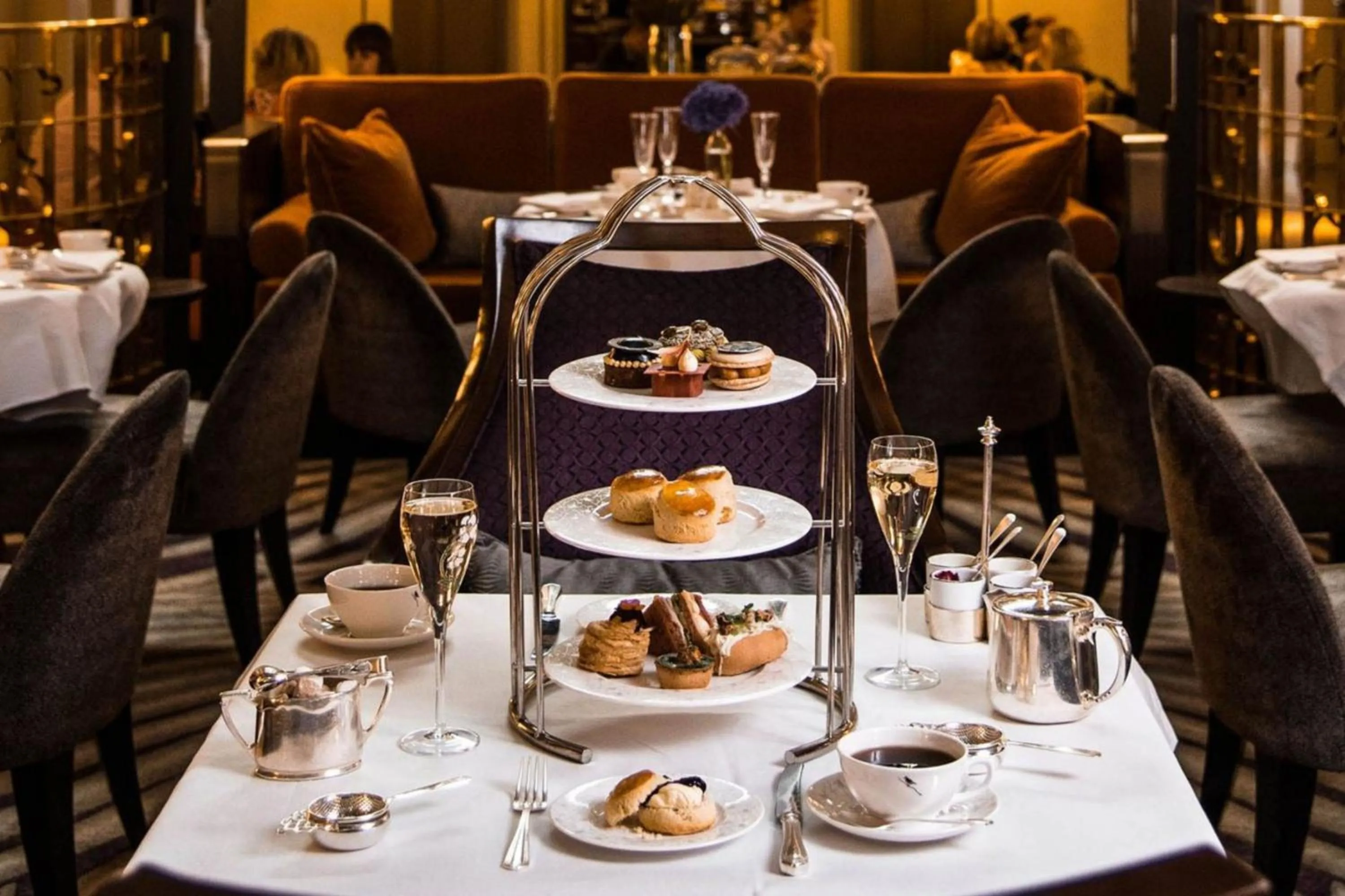 Restaurant/places to eat in Sheraton Grand London Park Lane