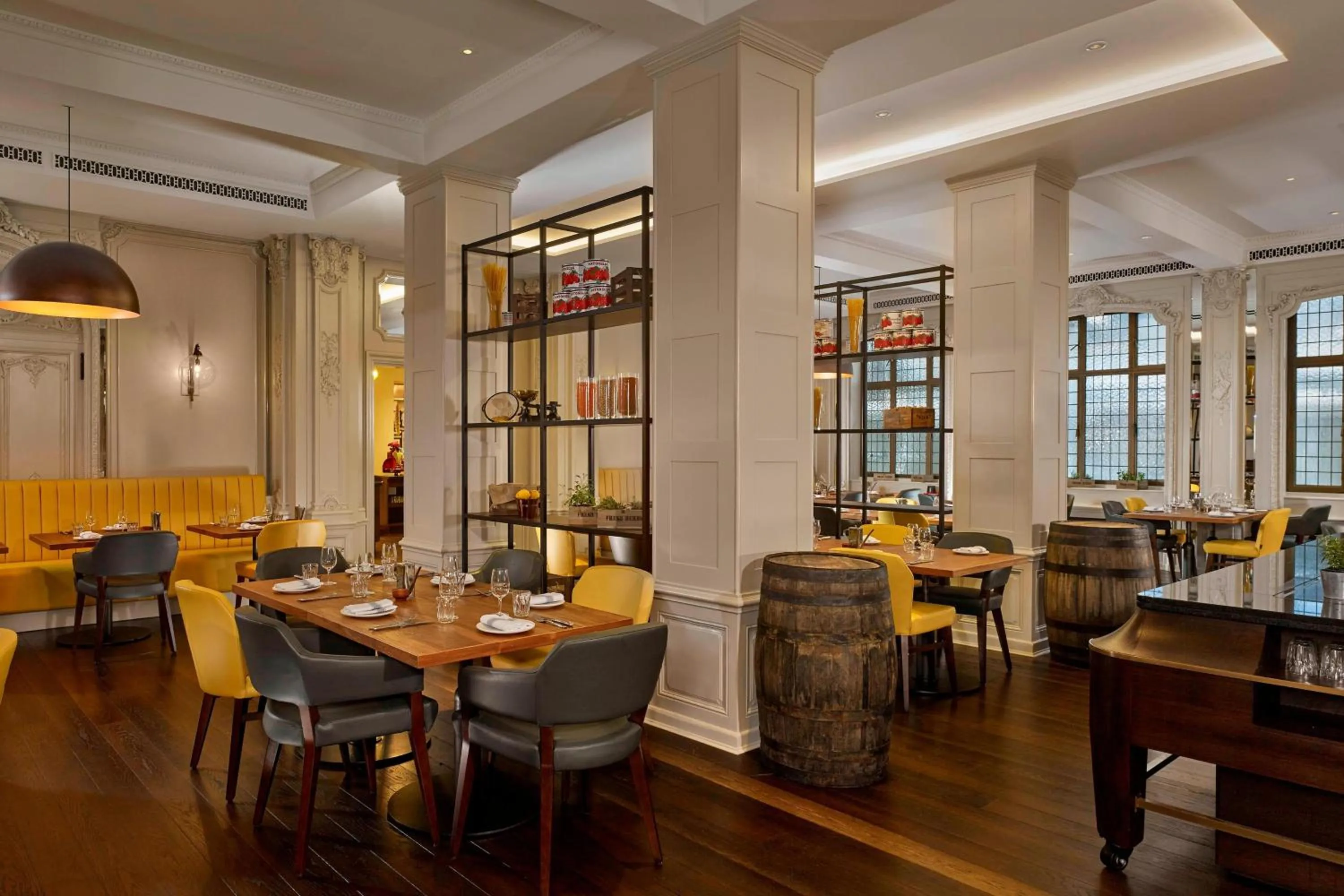 Restaurant/places to eat in Sheraton Grand London Park Lane