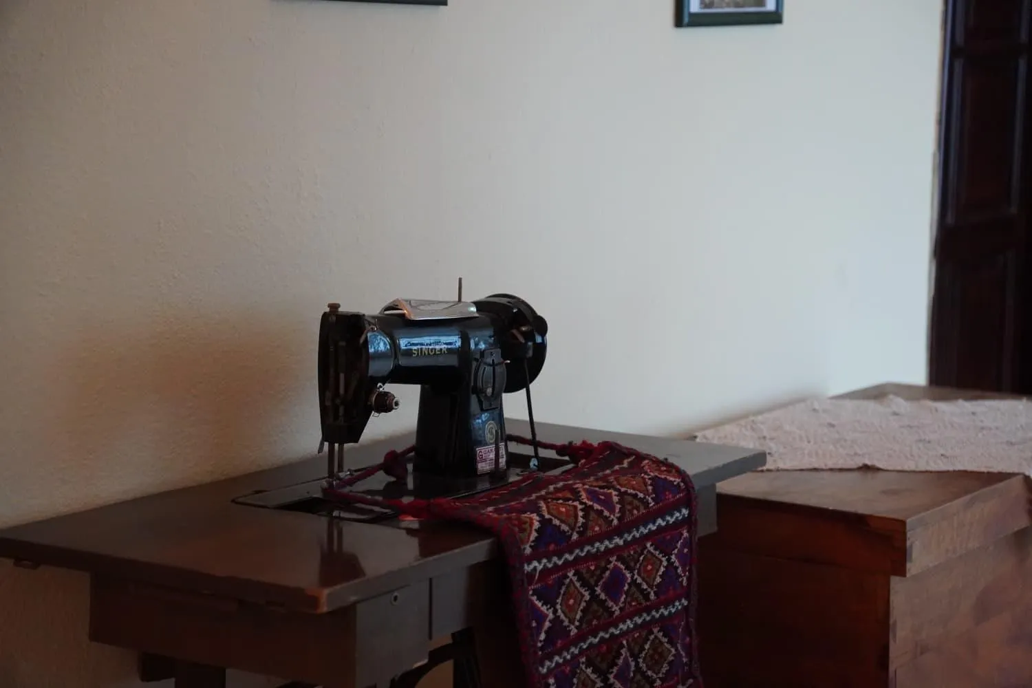 Decorative detail in Taner Otel