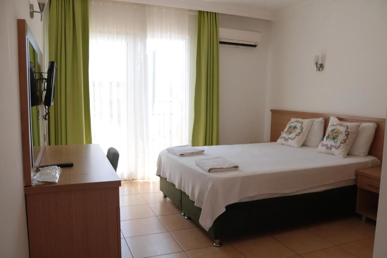 Bedroom, Bed in Taner Otel