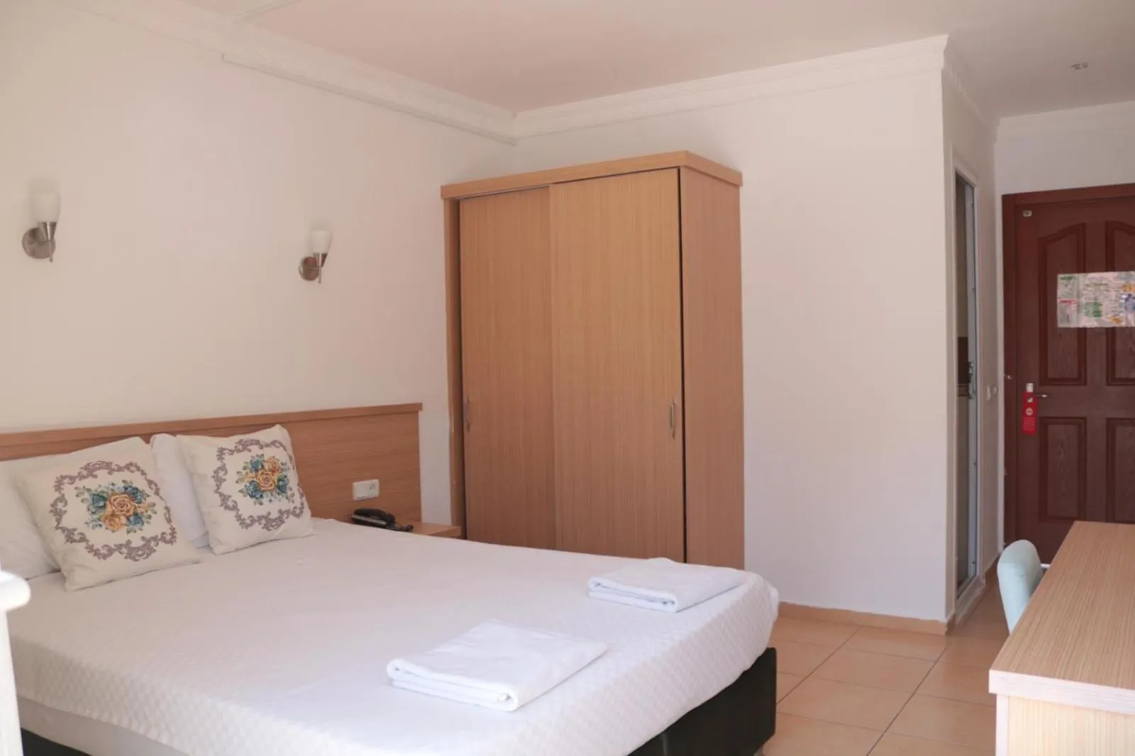 Bedroom, Bed in Taner Otel