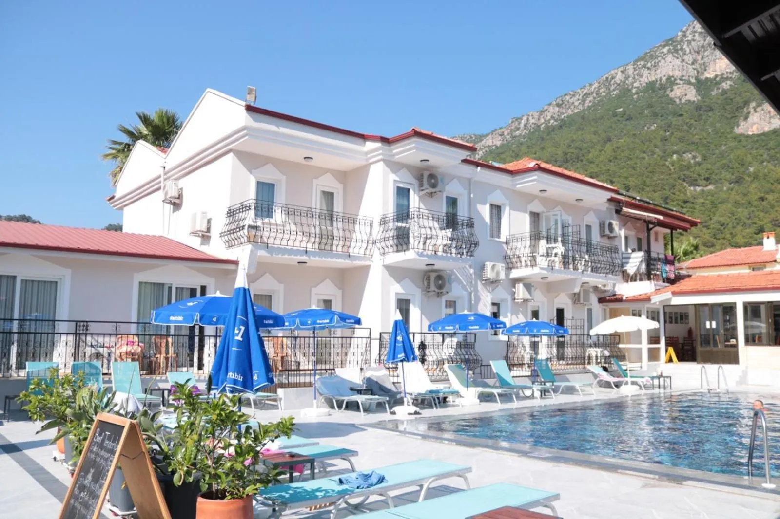 Property building in Taner Otel