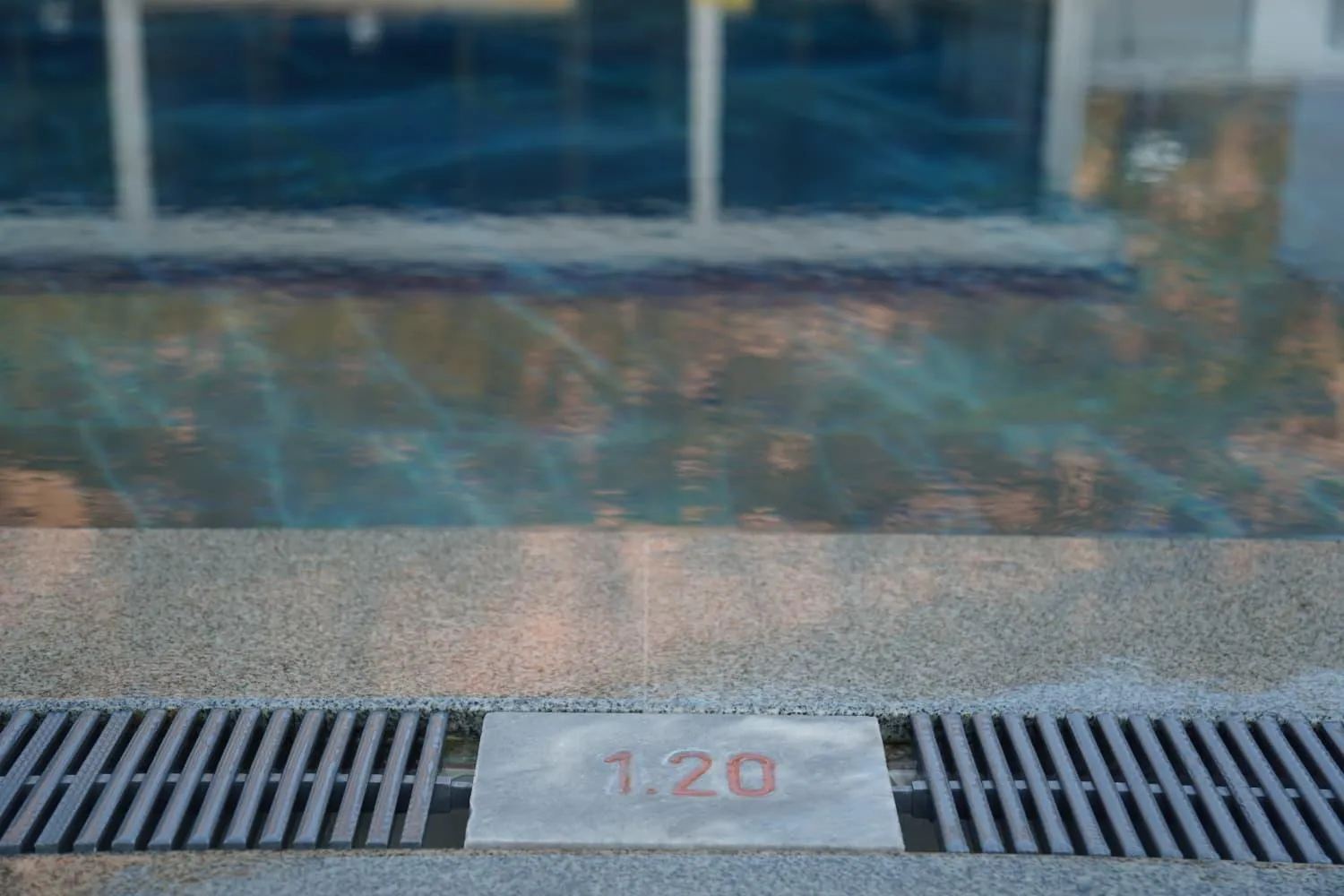 Swimming pool in Taner Otel