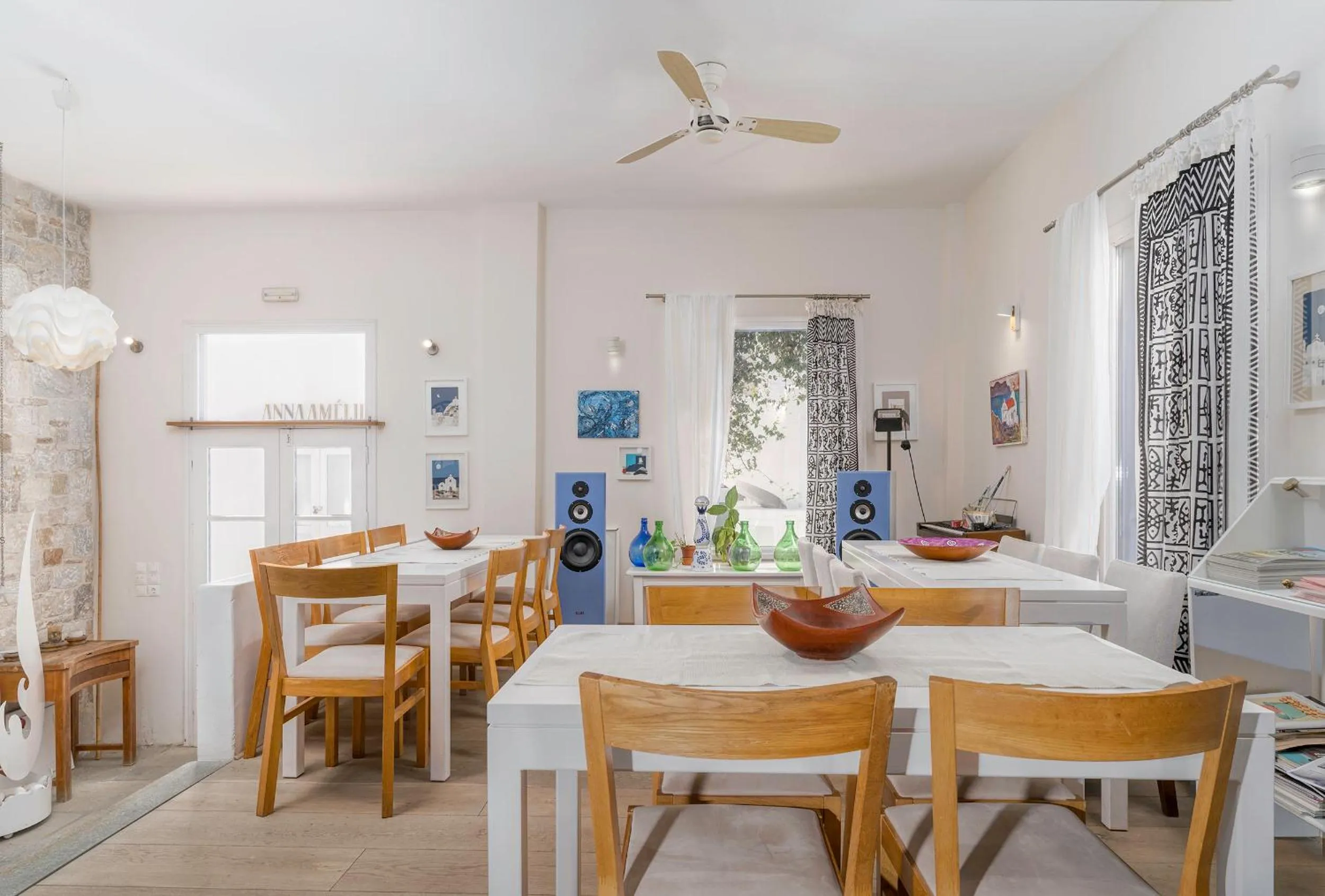 Seating area in Manto Hotel