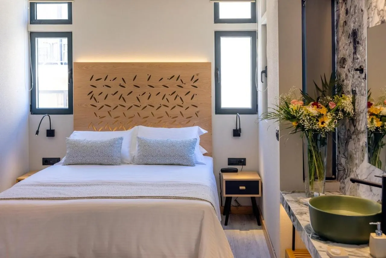 Bed in Atlantis Beach Hotel