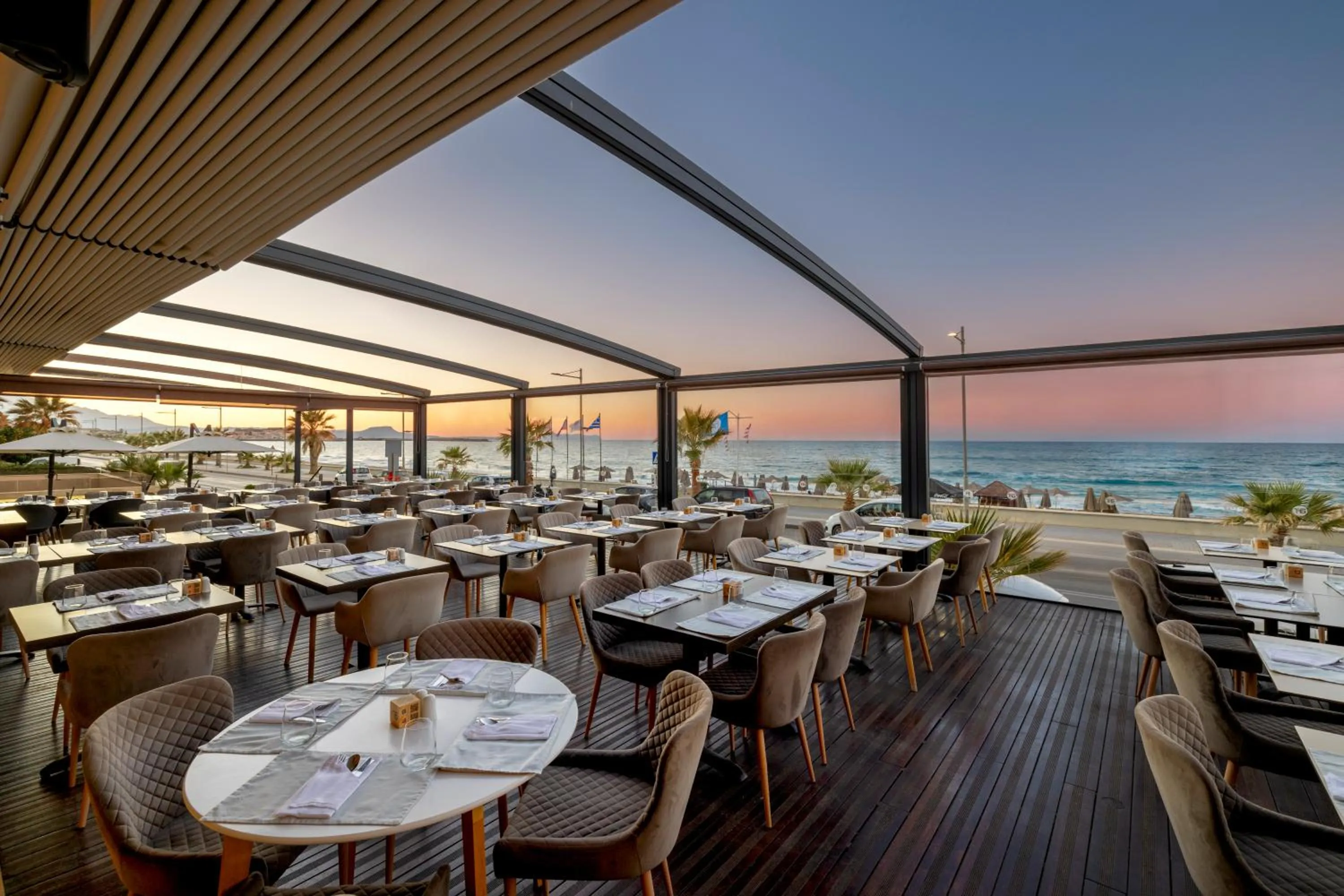 Restaurant/places to eat in Atlantis Beach Hotel