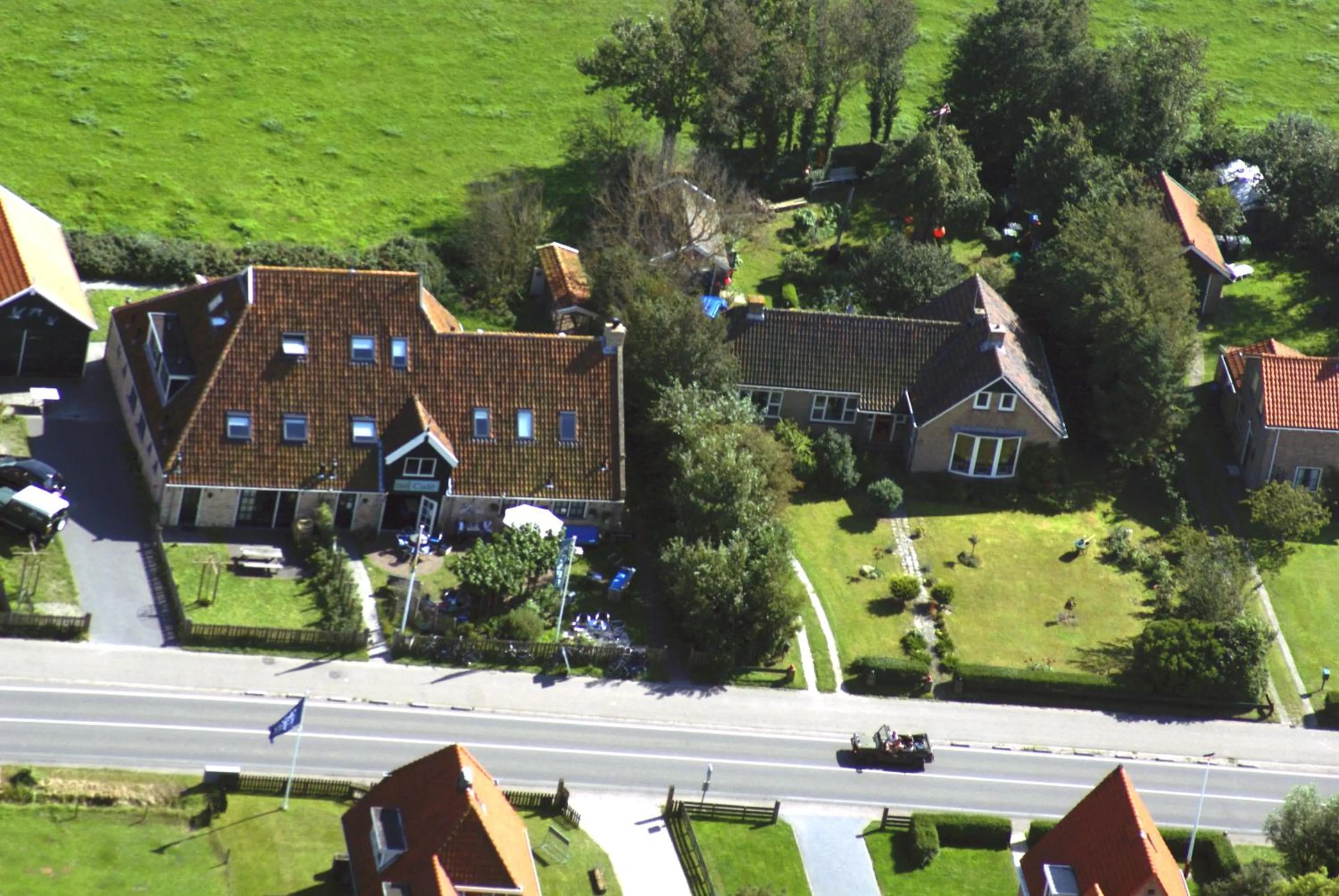 Facade/entrance in De Stormvogel