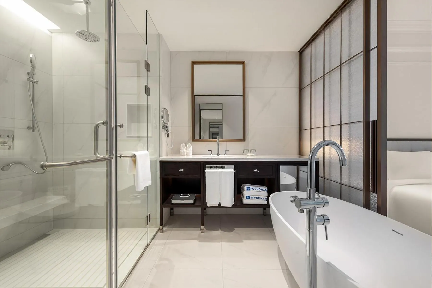 Toilet in Wyndham Shanghai Hongqiao