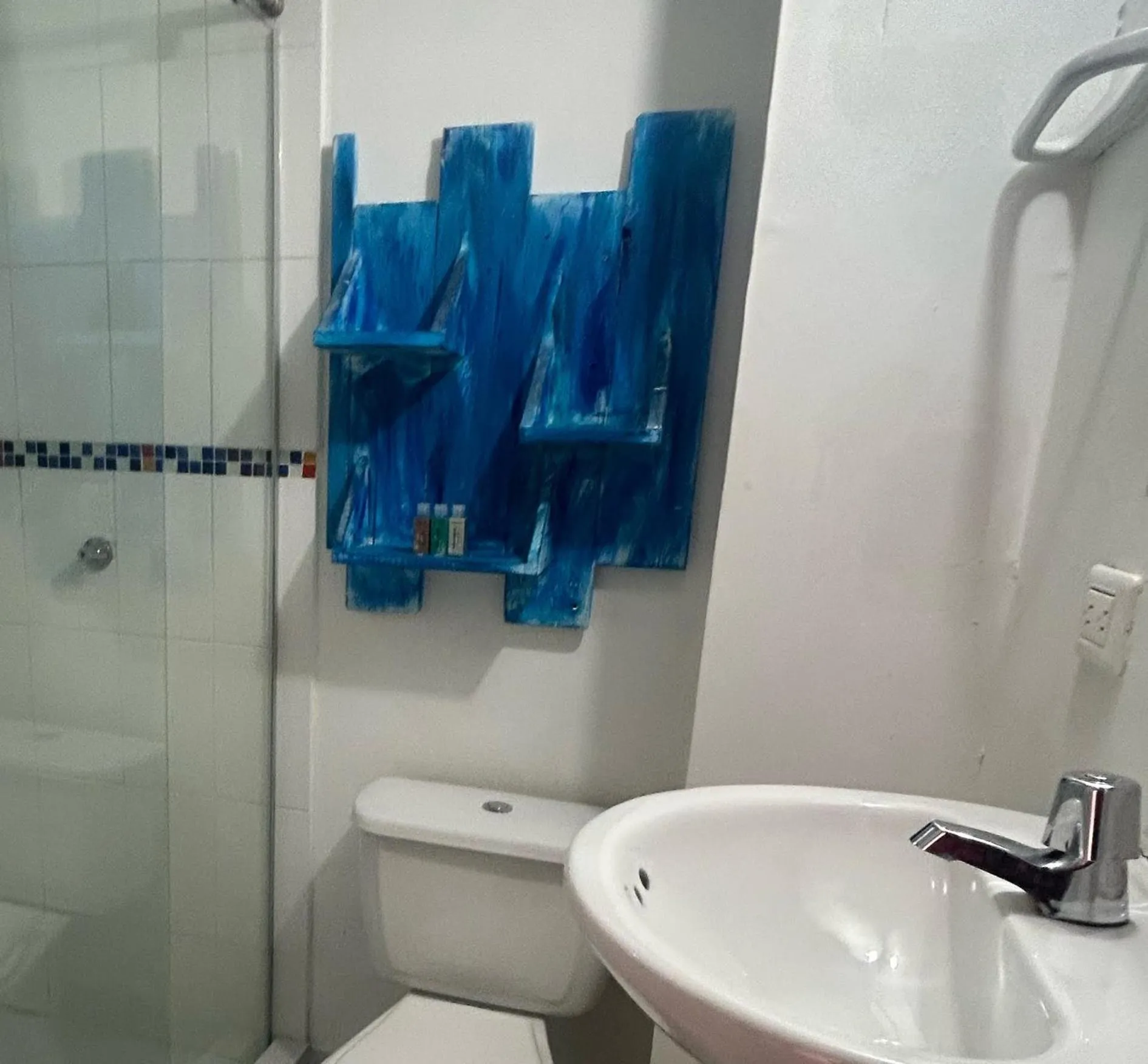 Shower in Zana Hotel Boutique