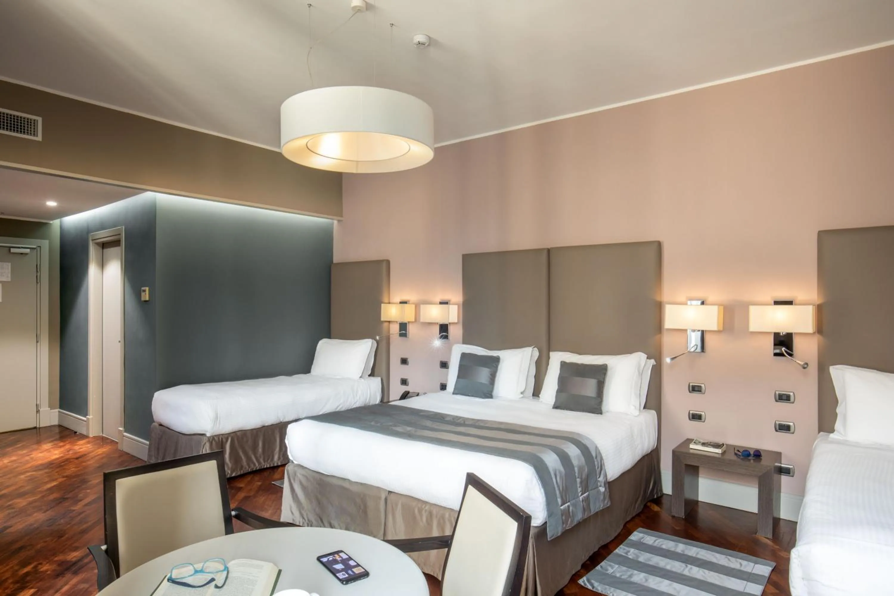 Bed in Monti Palace Hotel