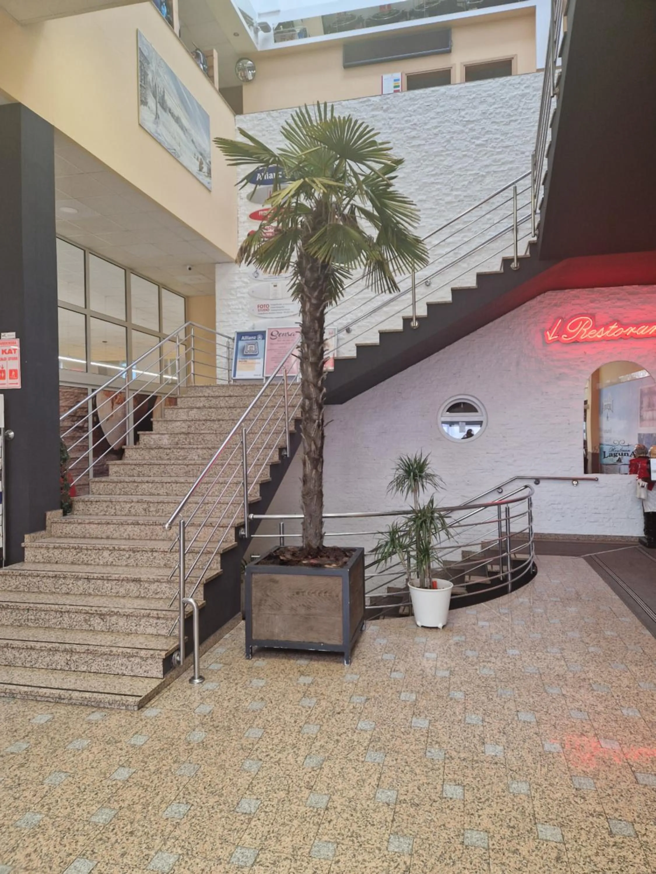 Property building in Rooms Laguna