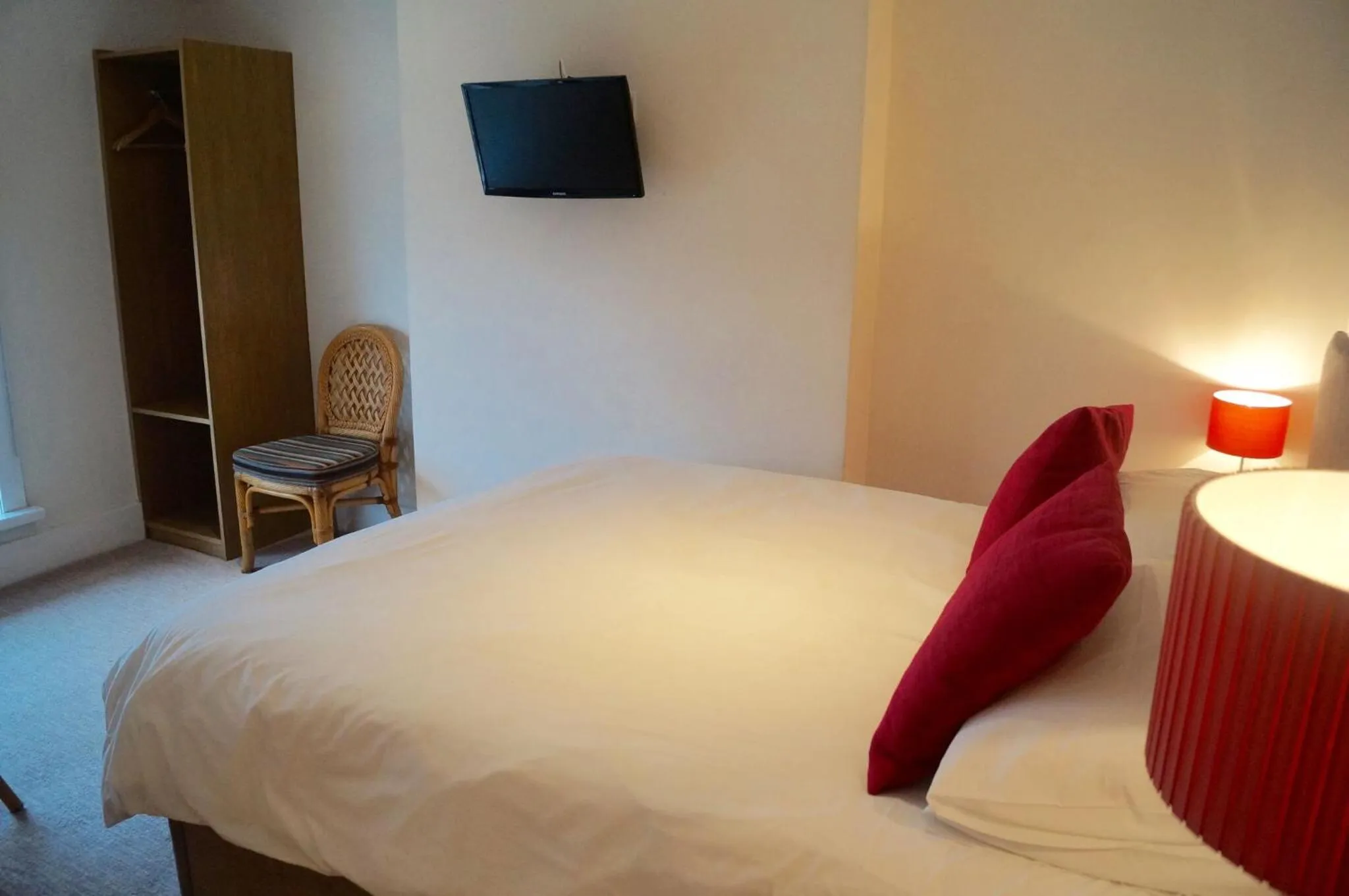 Bed in The Arun View Inn