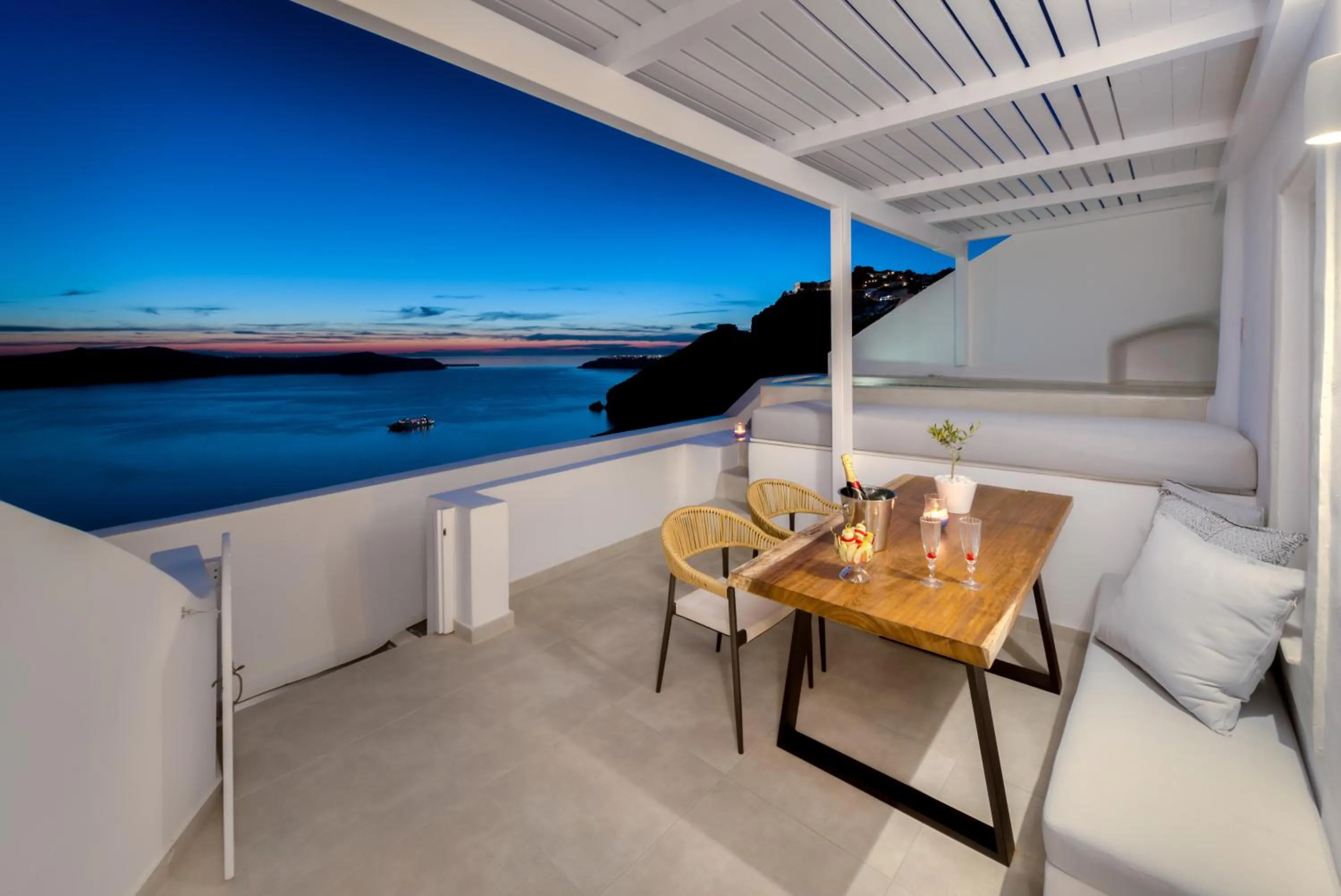 Balcony/Terrace in Iriana Suites