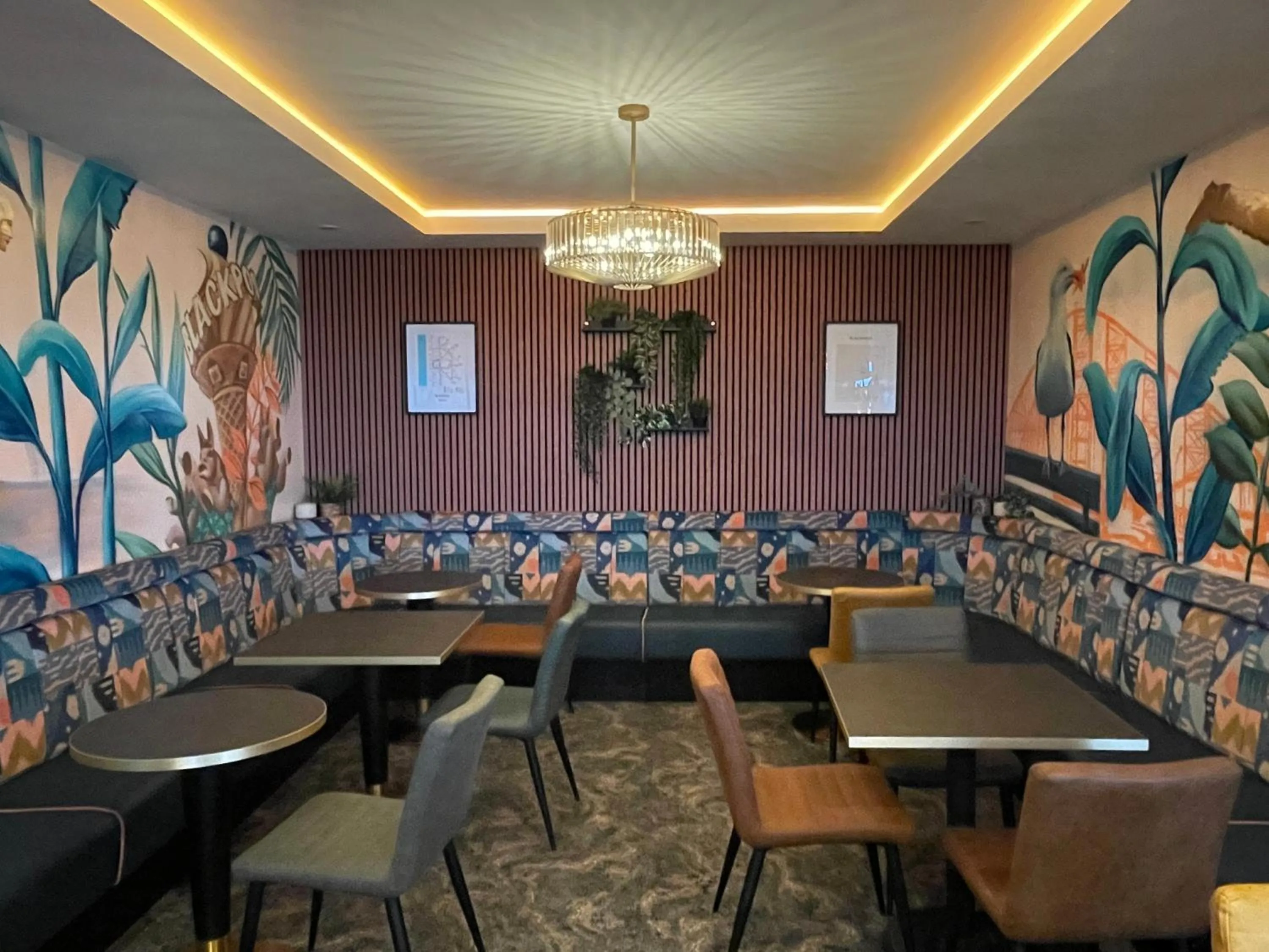 Lounge or bar in Craig-y-Don