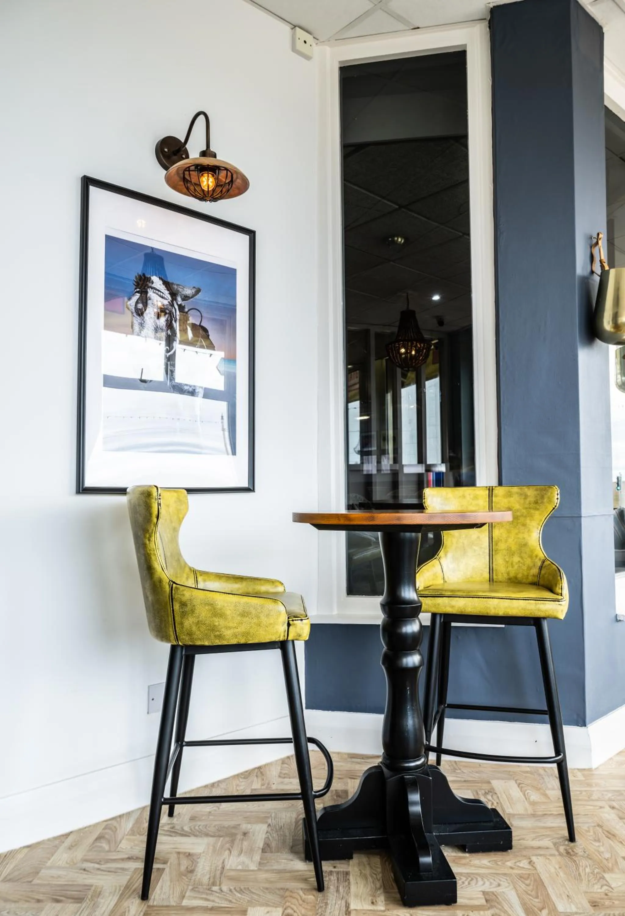 Lounge or bar in Craig-y-Don