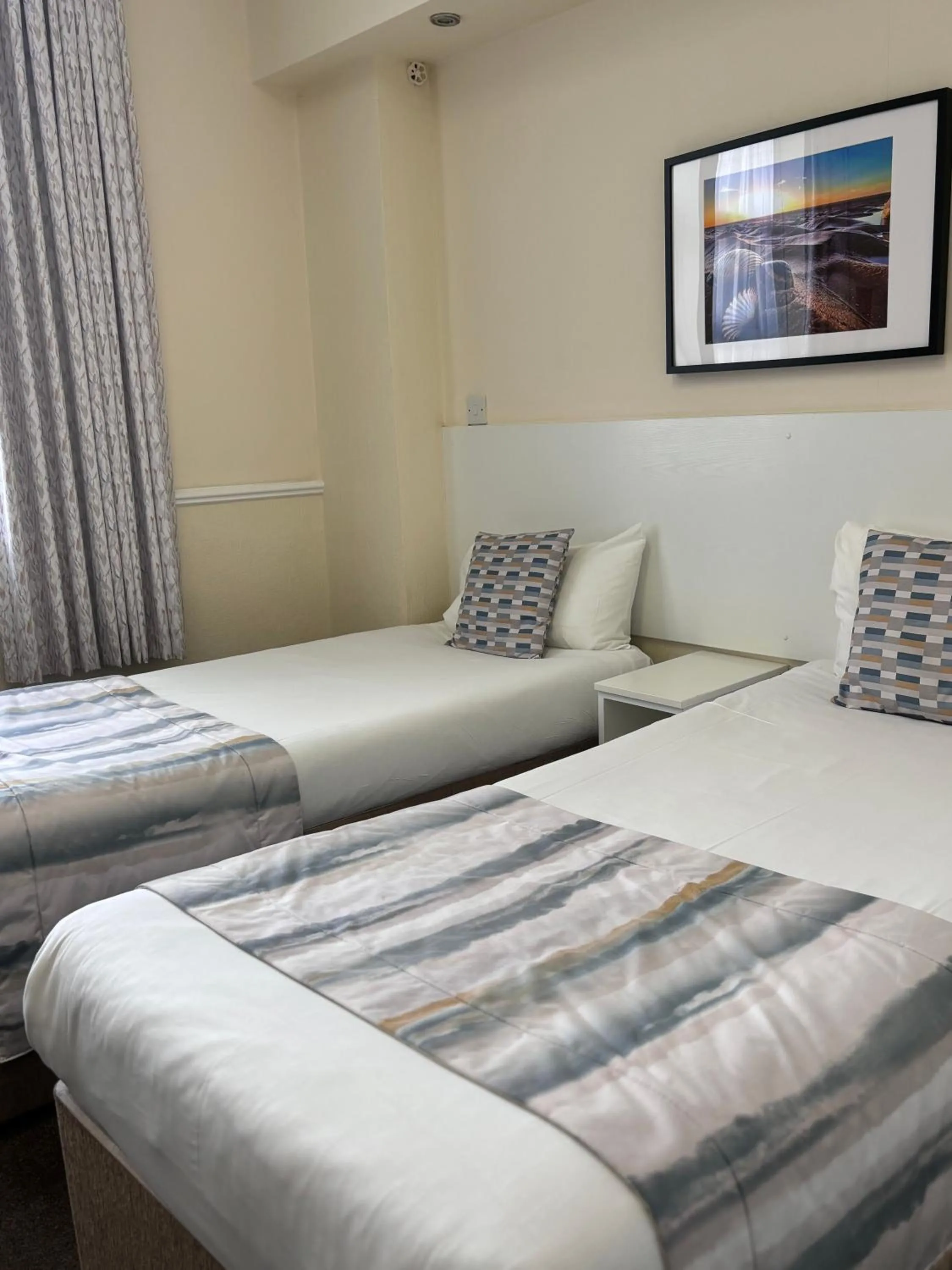 Bedroom, Bed in Craig-y-Don