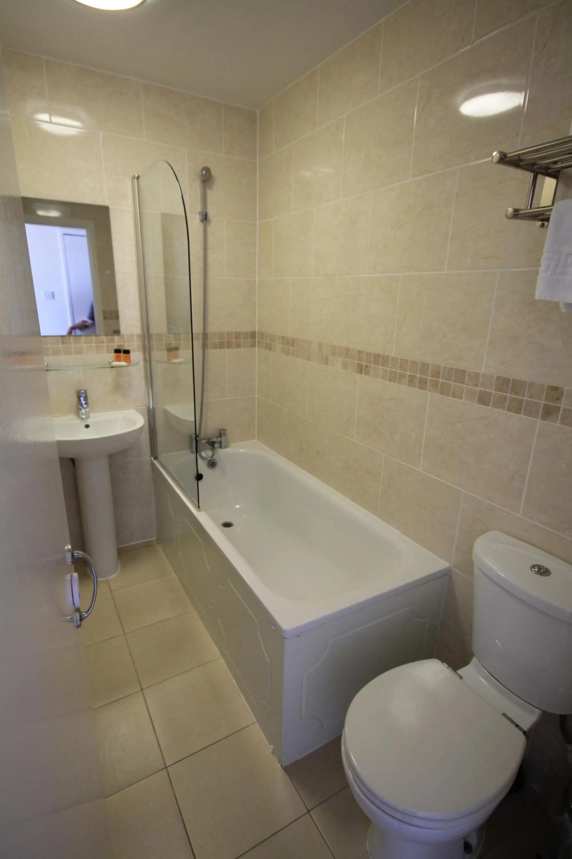 Bathroom in Craig-y-Don