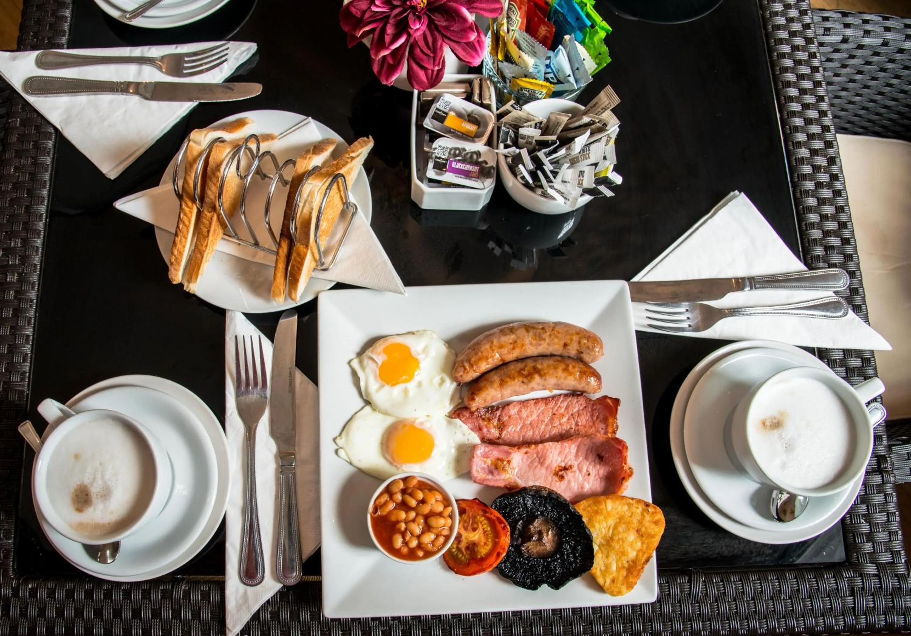 Restaurant/places to eat in The Dolphin Hotel