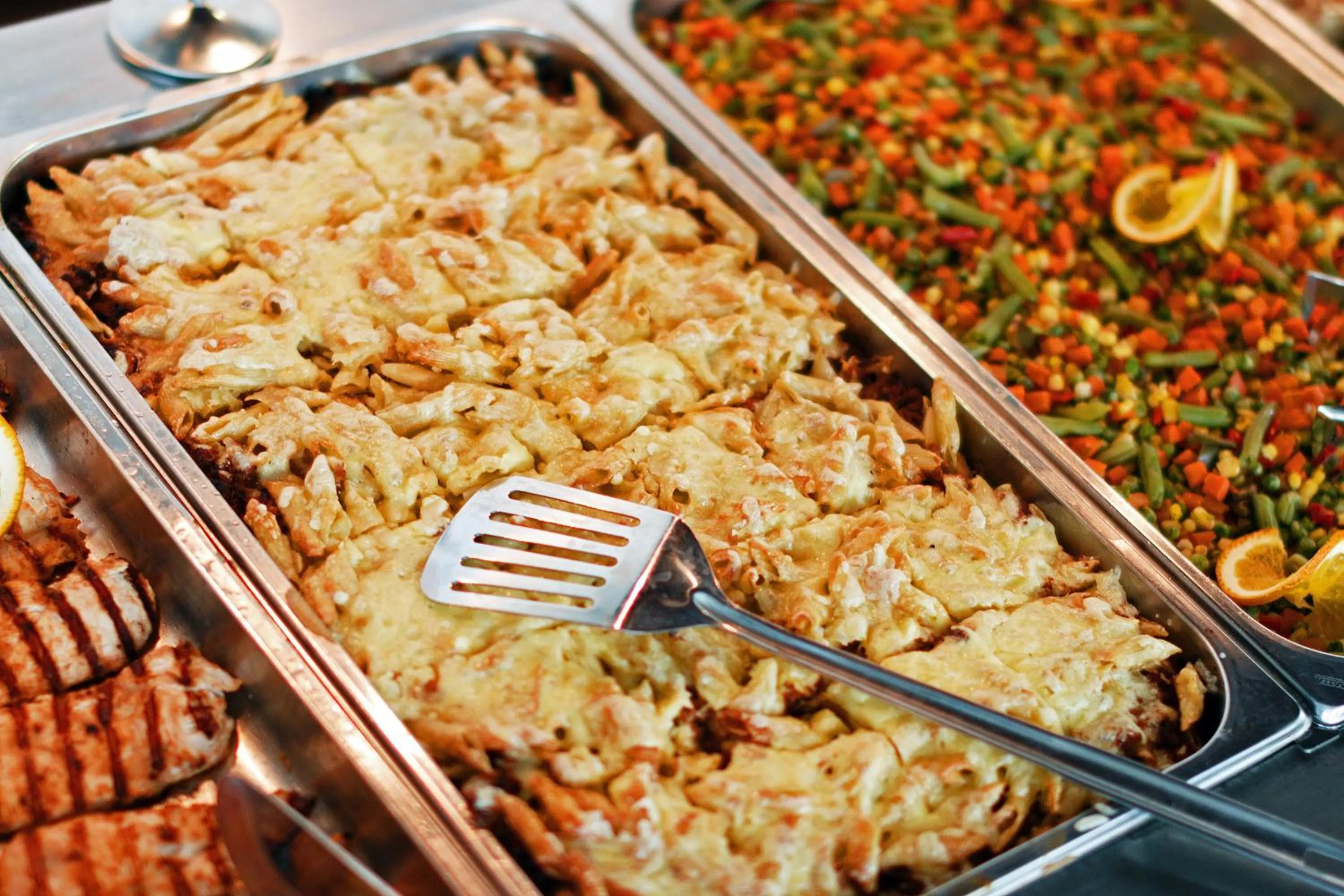 Restaurant/places to eat in Hotel 2D Resort and Spa