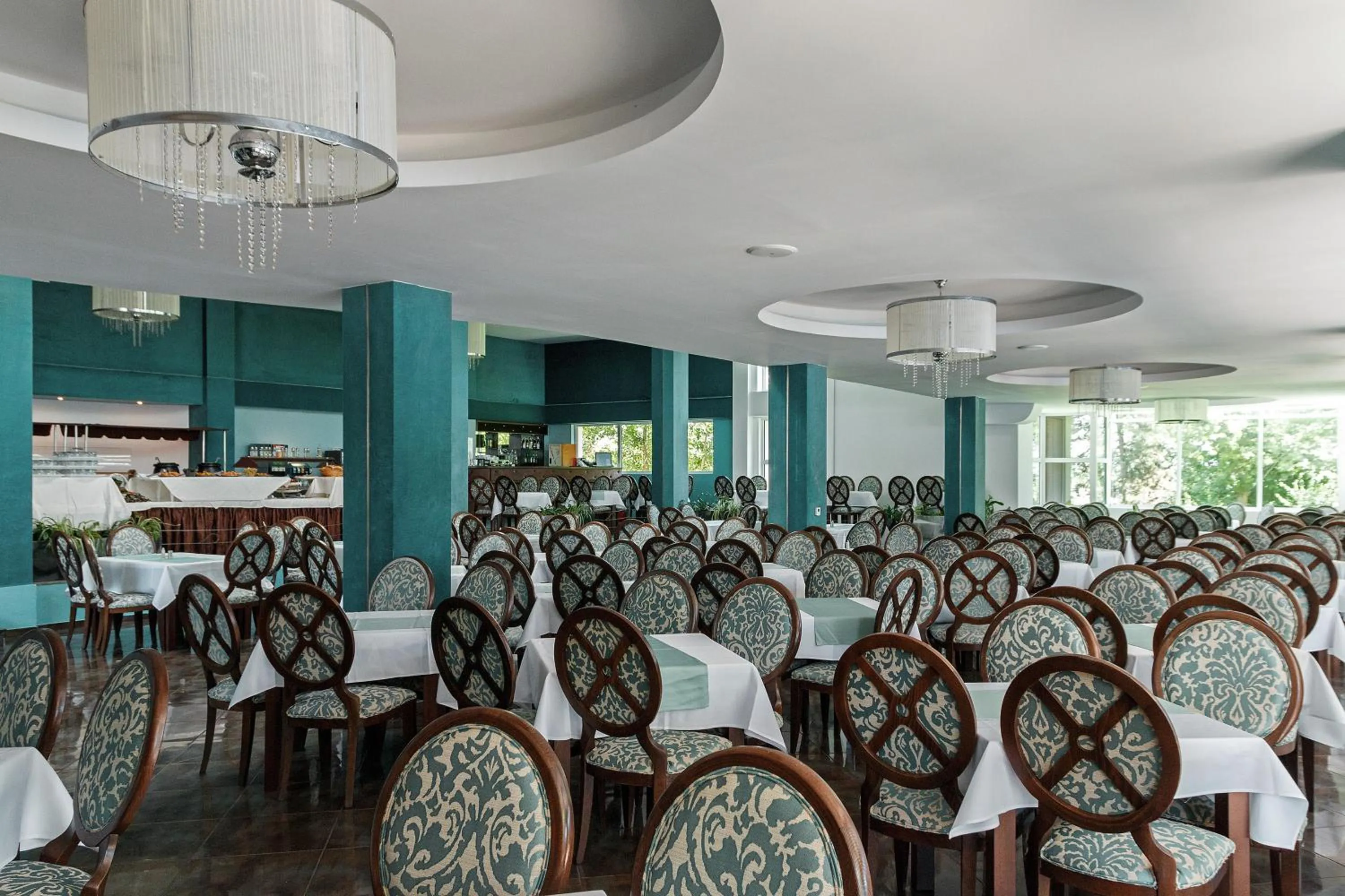 Restaurant/places to eat in Hotel 2D Resort and Spa