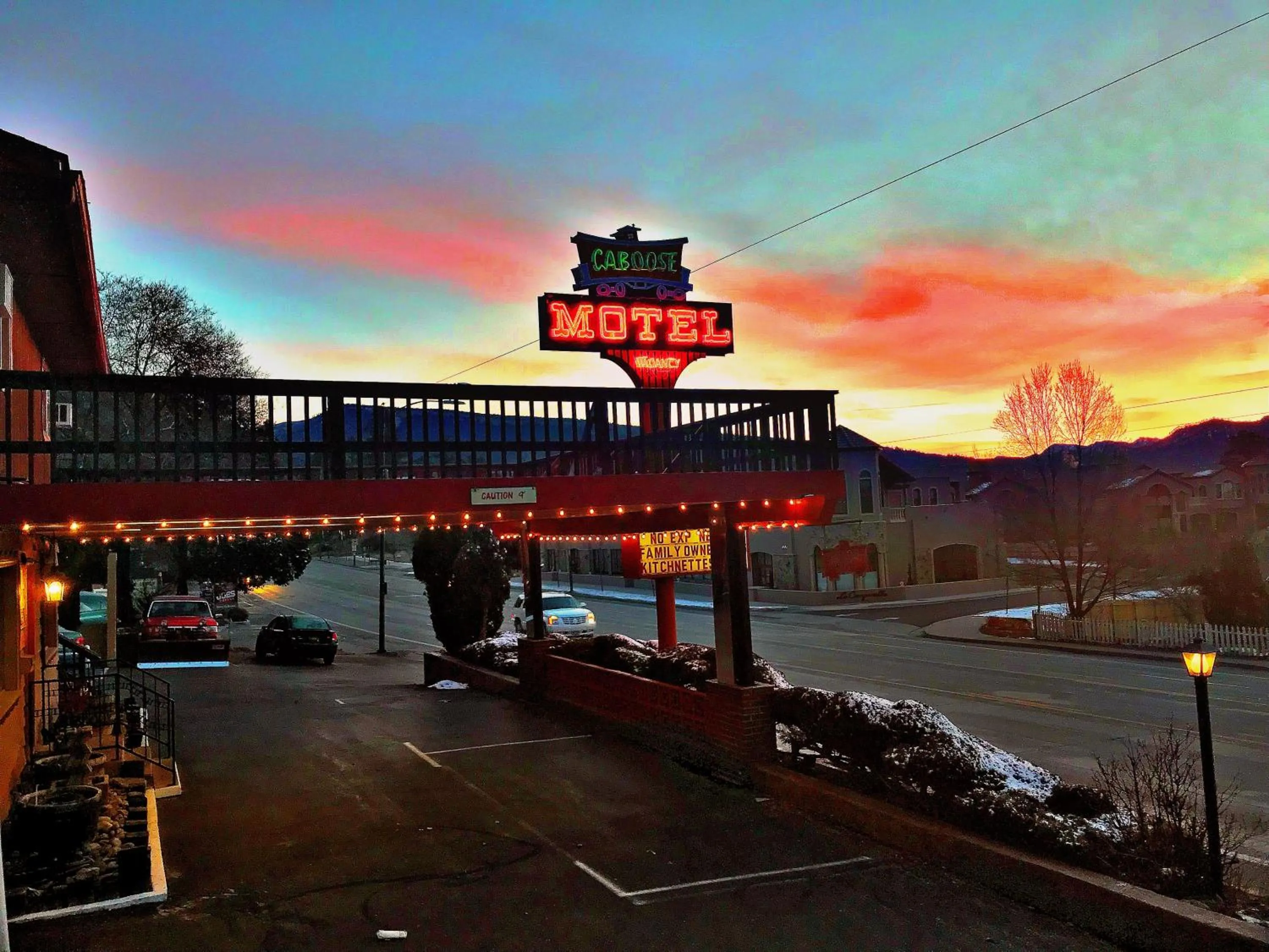 Caboose Motel & Gift Shop