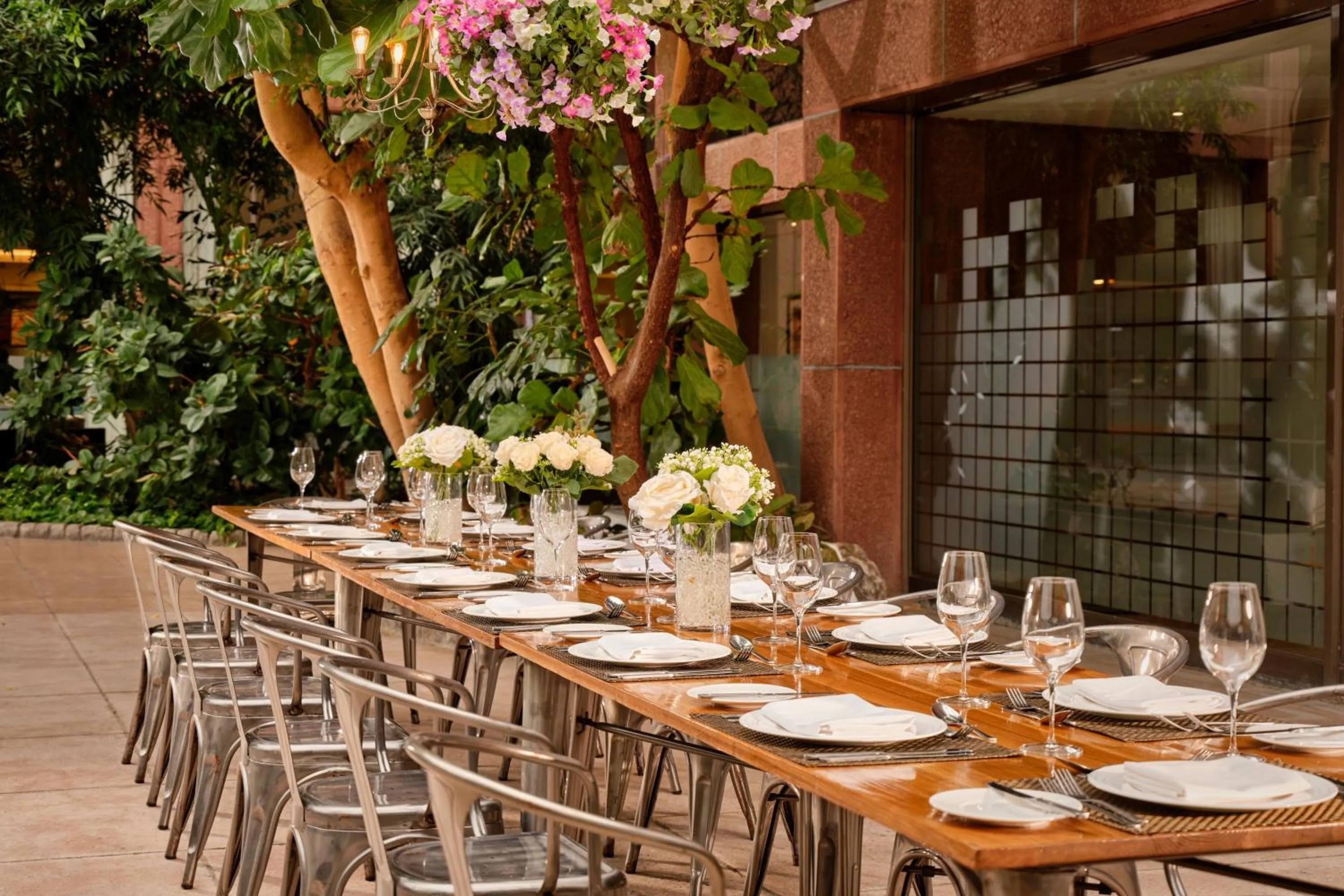 Meeting/conference room in Sheraton Skyline Hotel London Heathrow