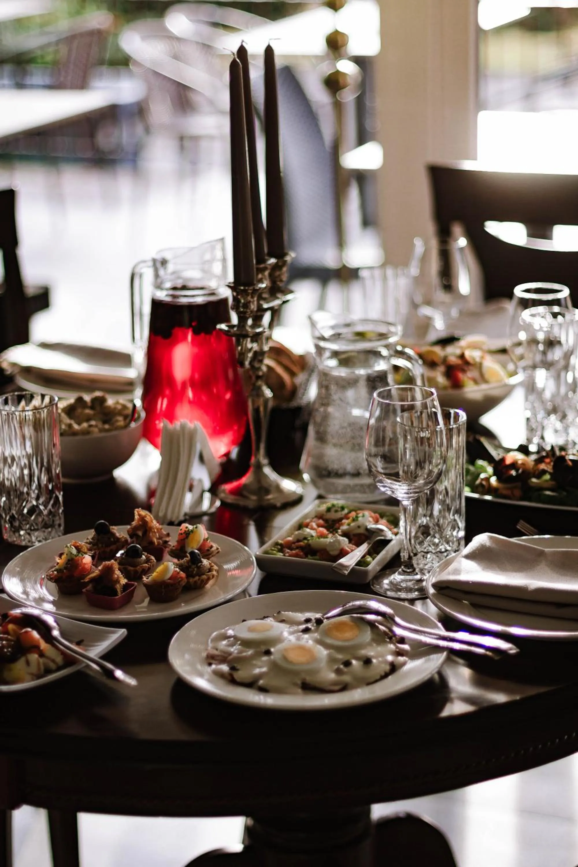 Restaurant/places to eat in Laguna House