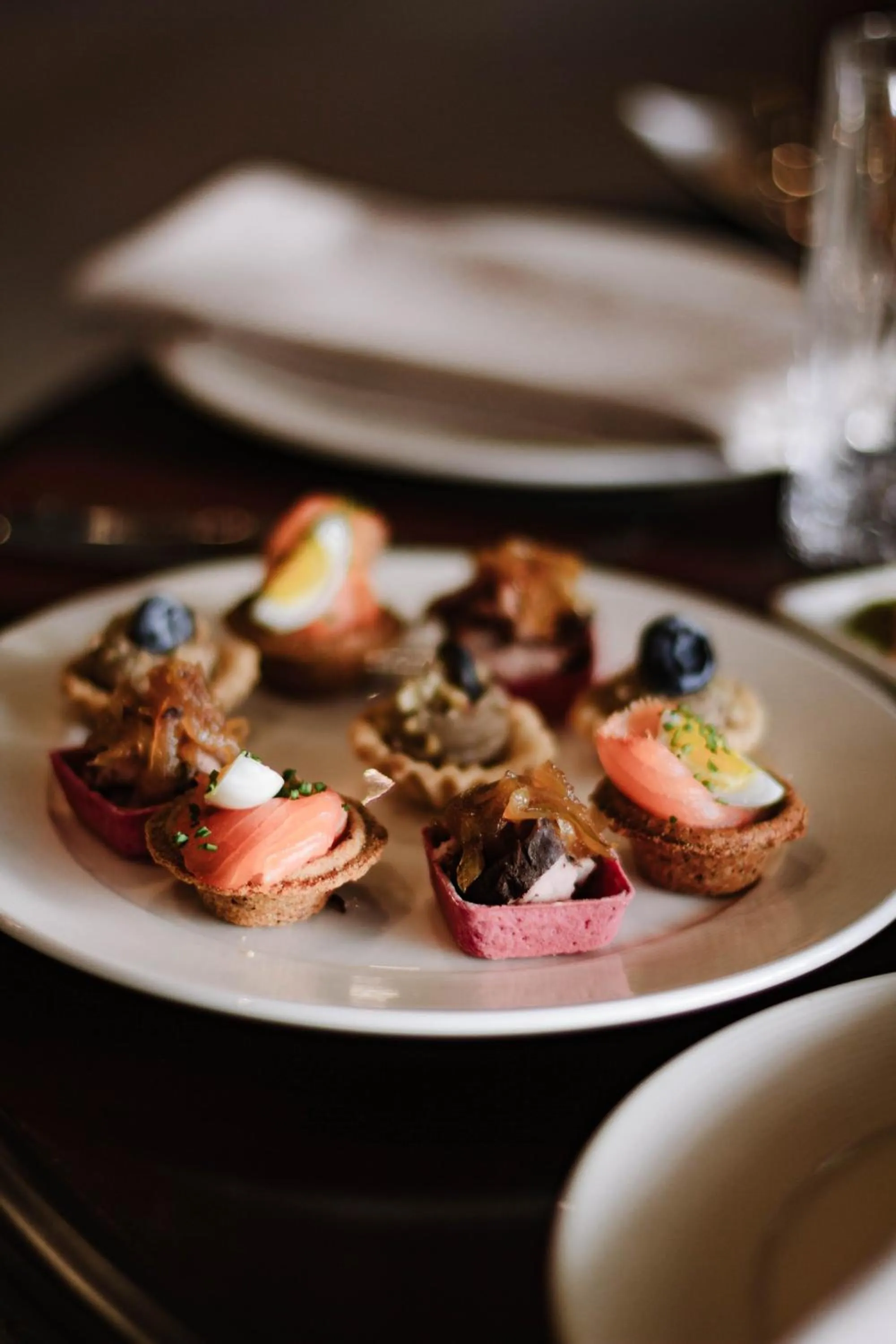 Restaurant/places to eat in Laguna House