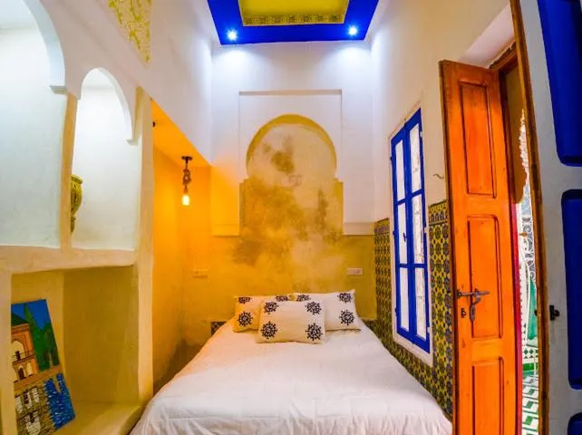 Bed in Dar Sarsar Artistic Music