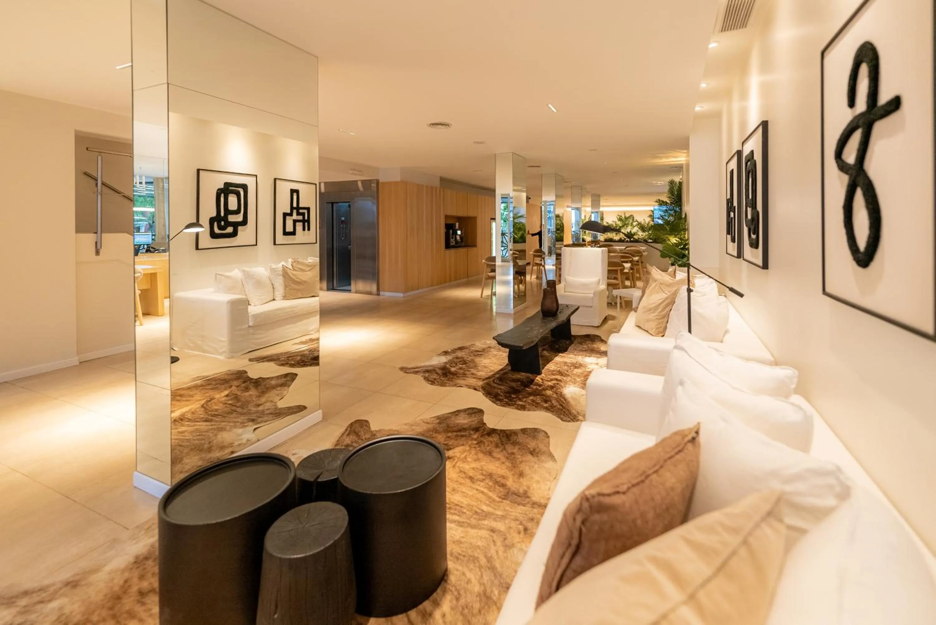 Lobby or reception in Sennac Hotel