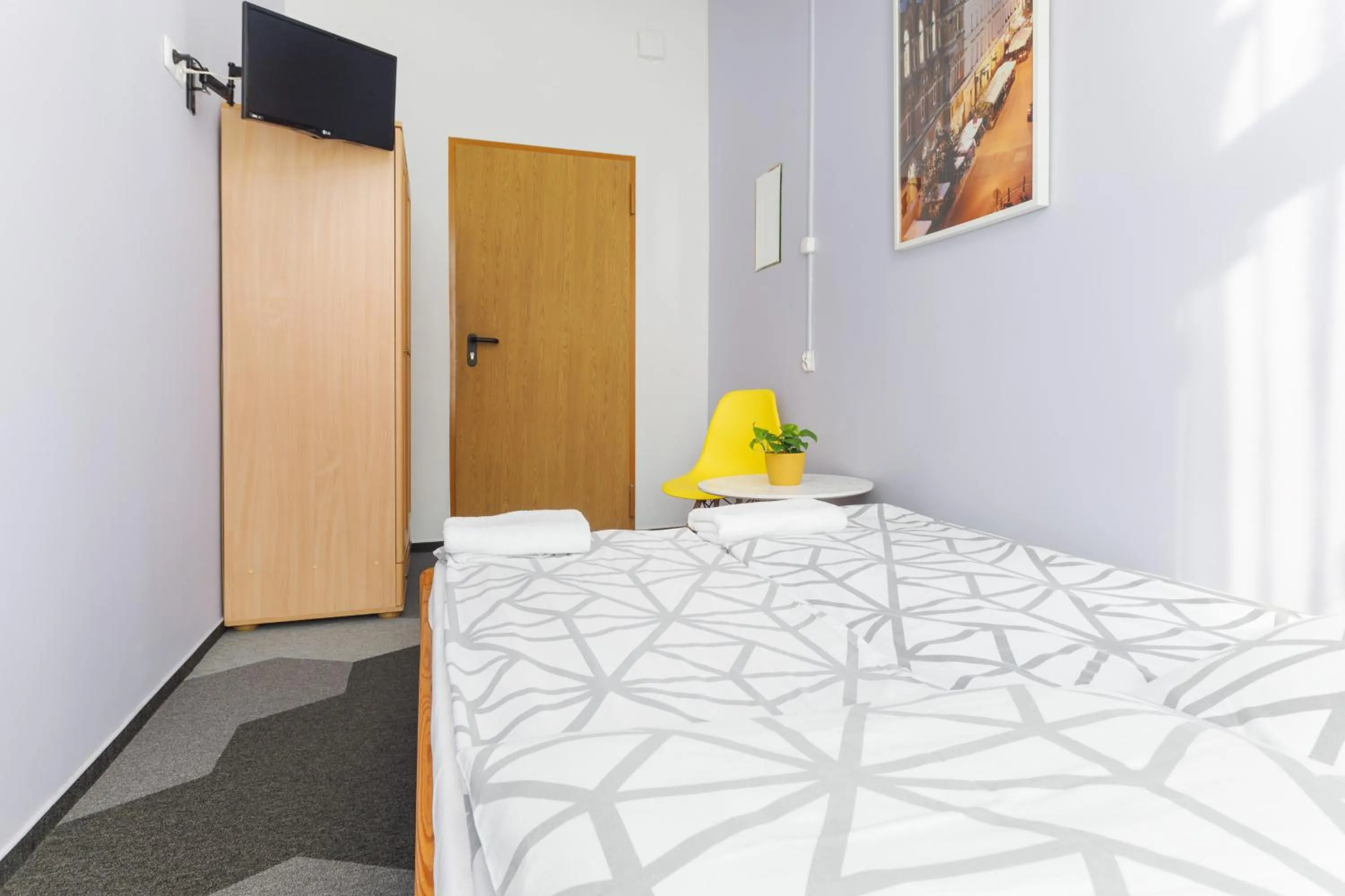 Photo of the whole room, Bed in Moon Hostel Warszawa