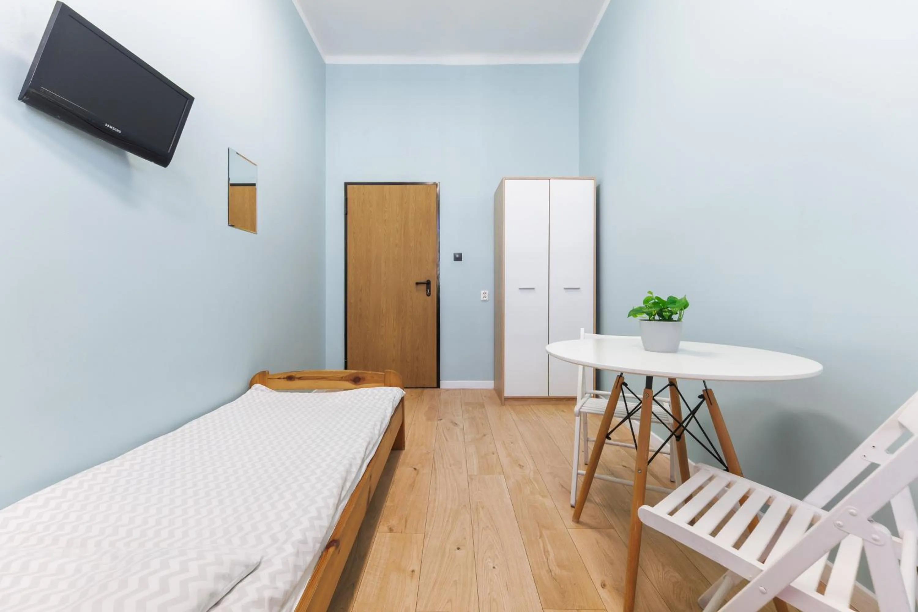 Photo of the whole room, Bed in Moon Hostel Warszawa