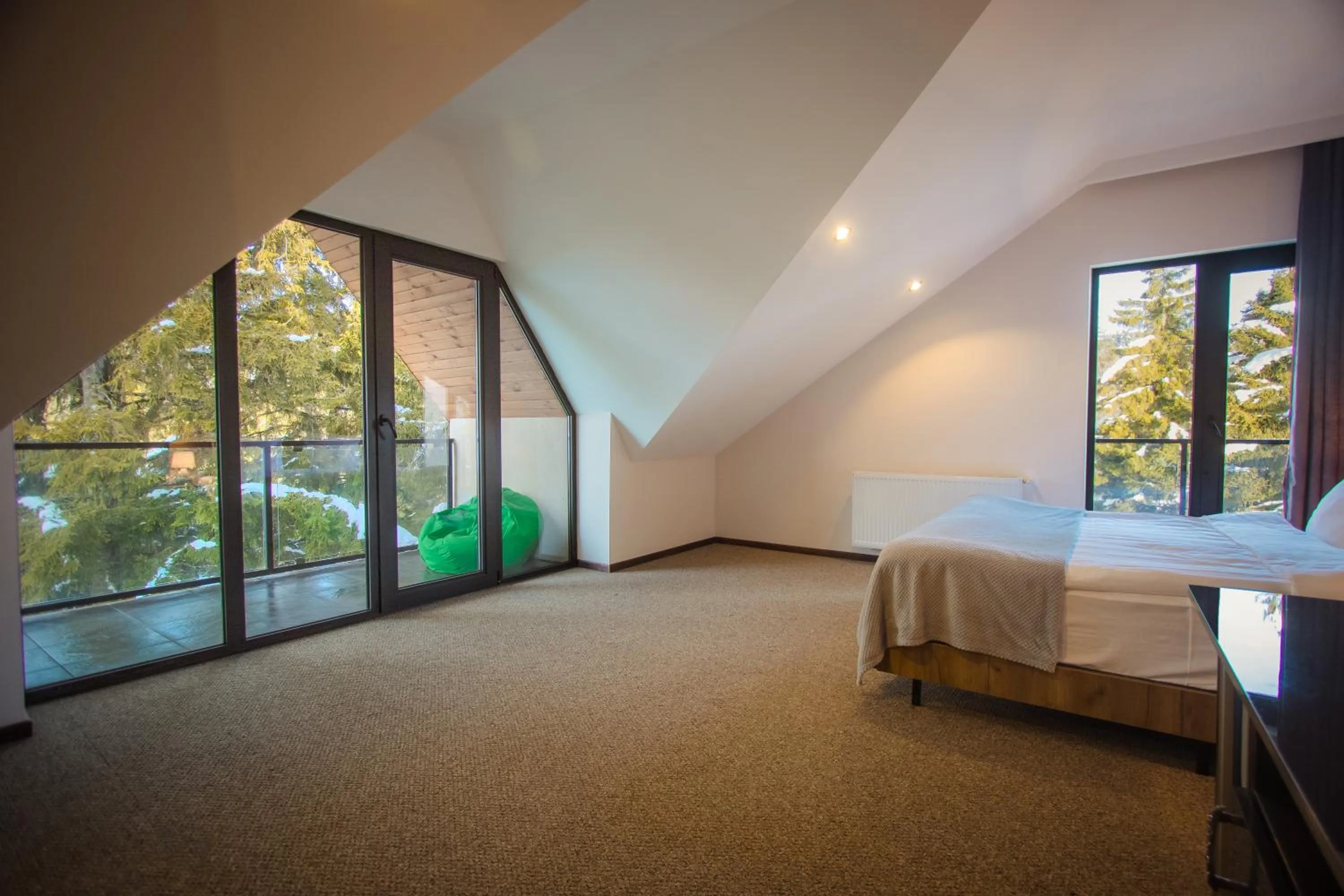 Photo of the whole room, Bed in AuRoom Bakuriani Resort