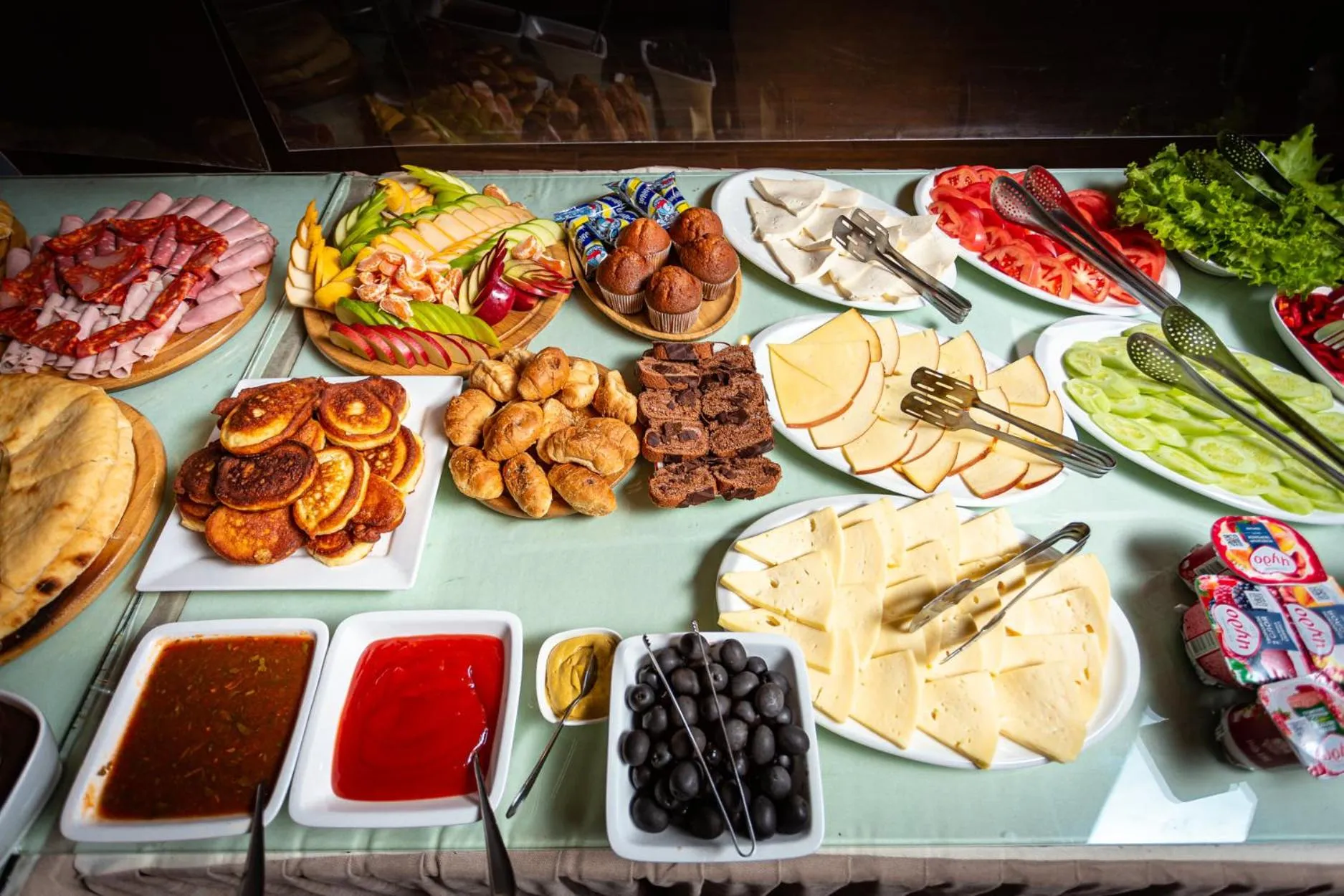 Buffet breakfast in AuRoom Bakuriani Resort