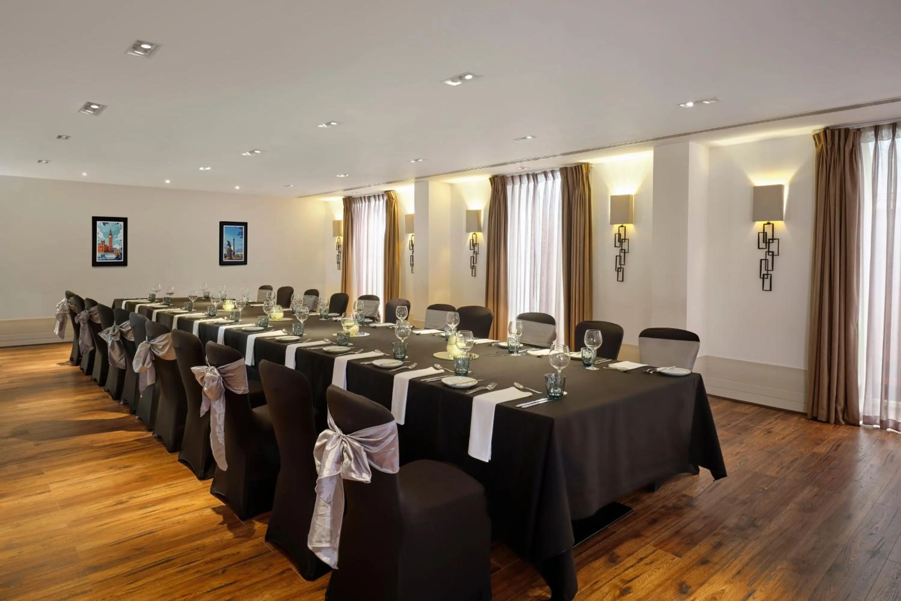 Meeting/conference room in Sheraton Heathrow Hotel