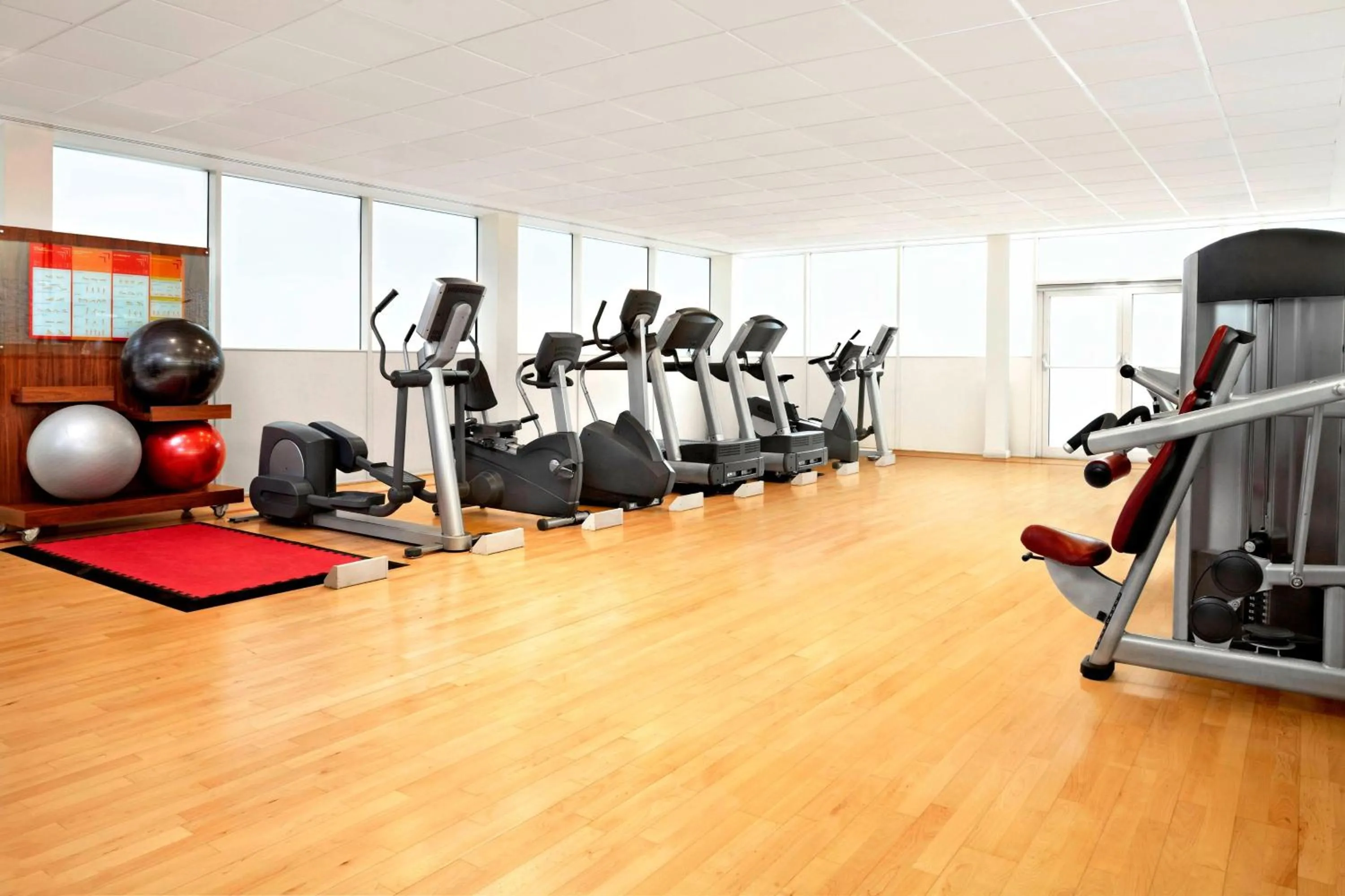 Fitness centre/facilities in Sheraton Heathrow Hotel