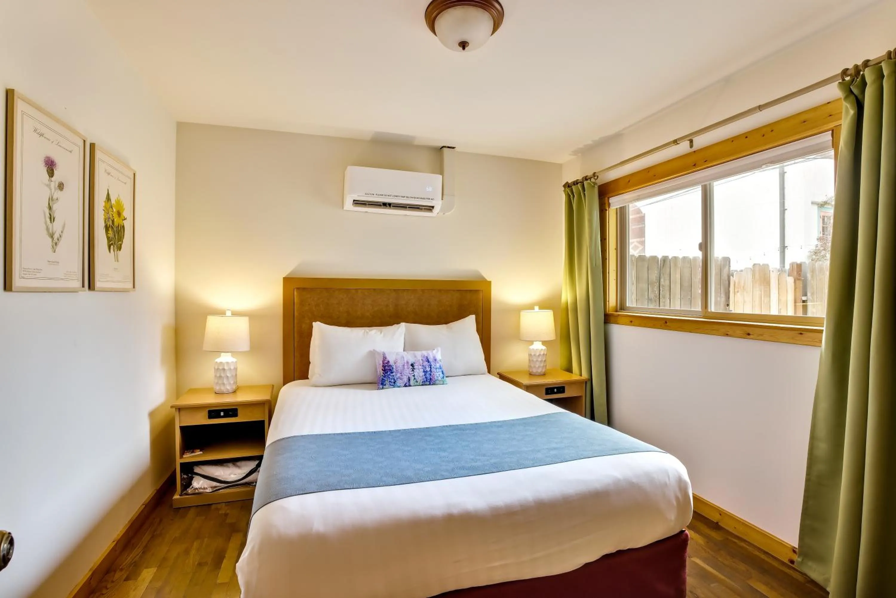 Bedroom, Bed in Obertal Inn