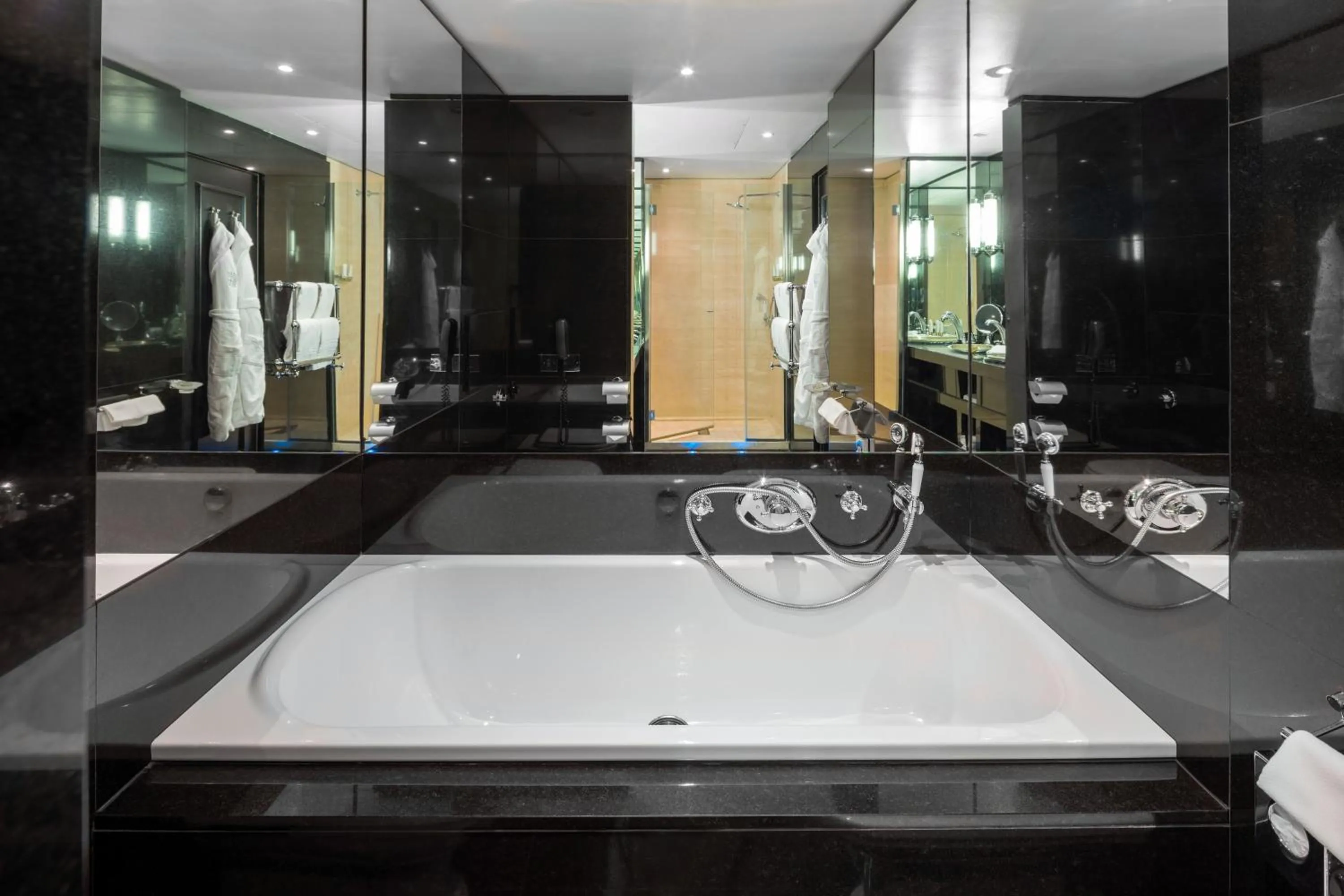 Bathroom in 60 Hyde Park Gate Hotel