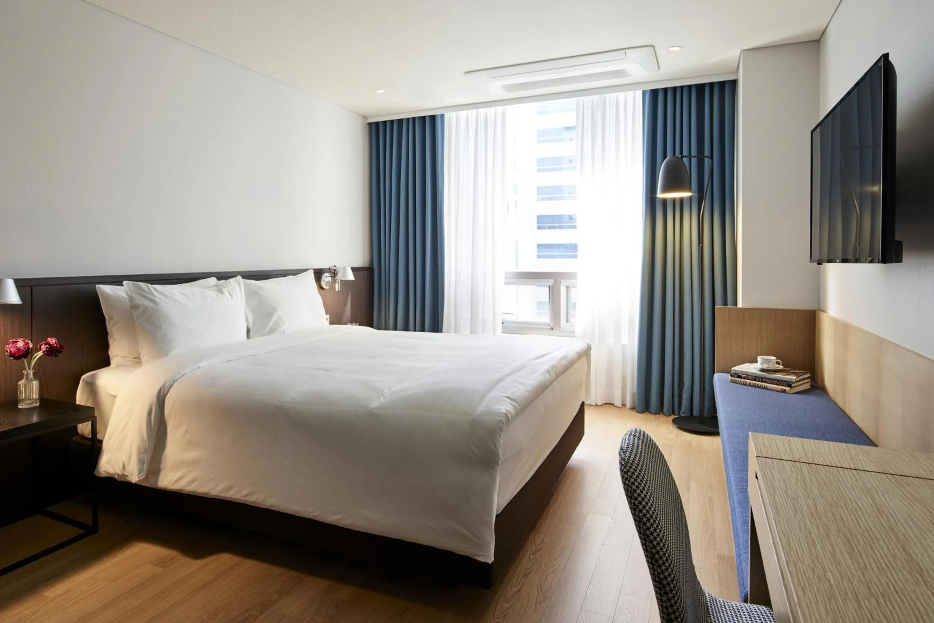 Bedroom, Bed in Hotel NewV