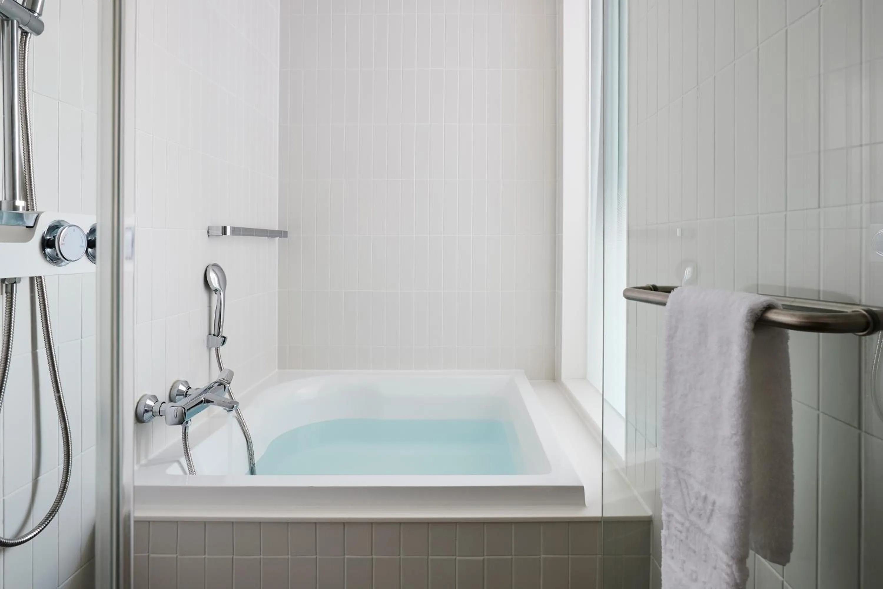 Shower in Hotel NewV