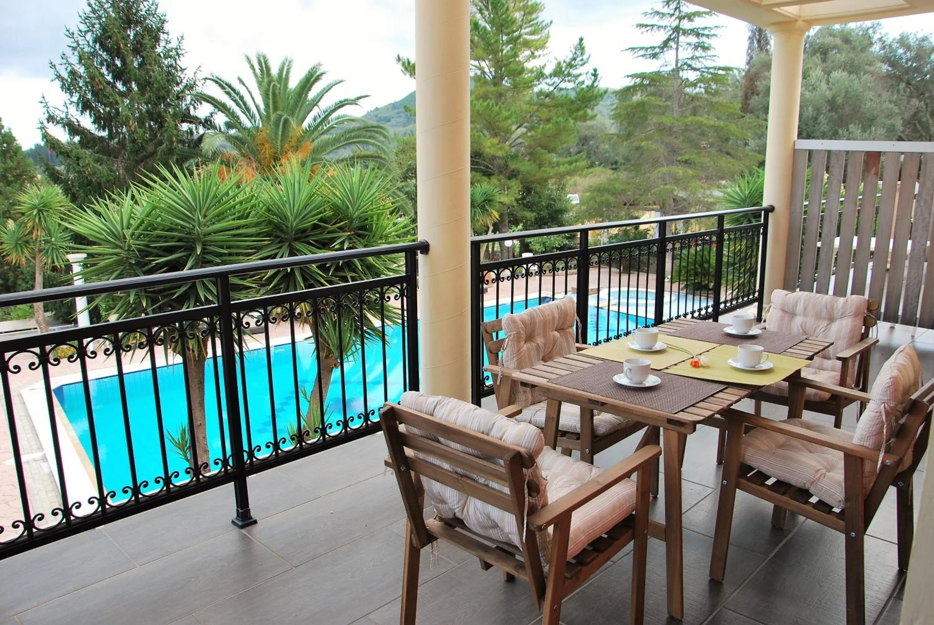 Breakfast in Corfu Pearl