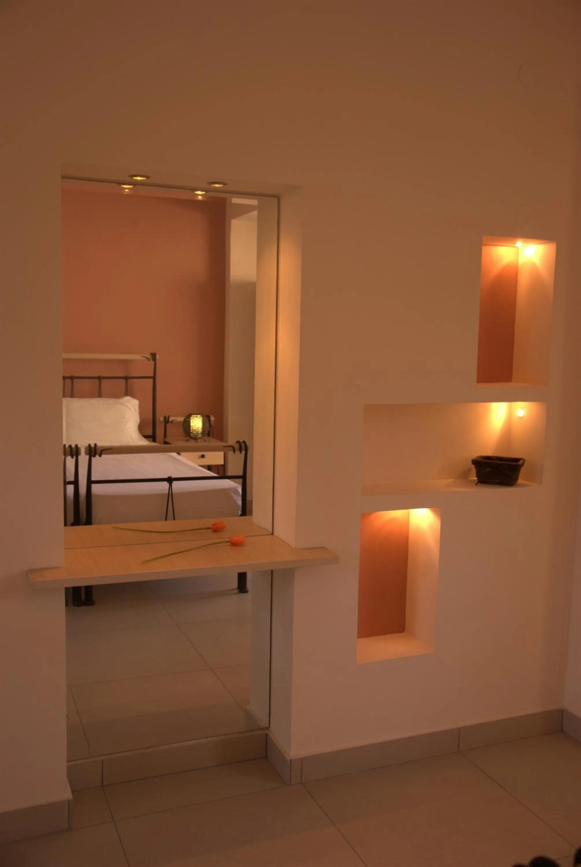 Decorative detail, Bed in Corfu Pearl