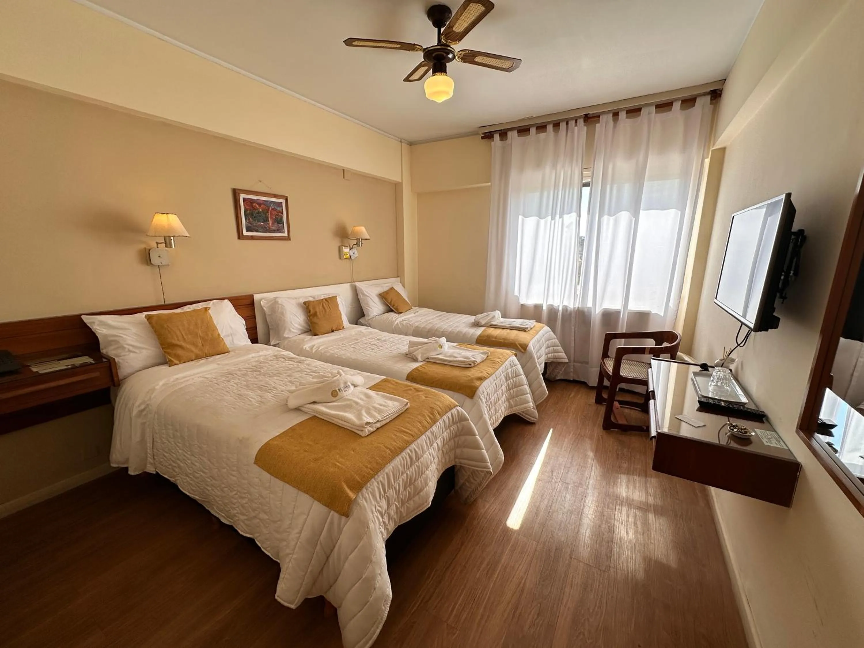 Other, Bed in Hotel Sussex