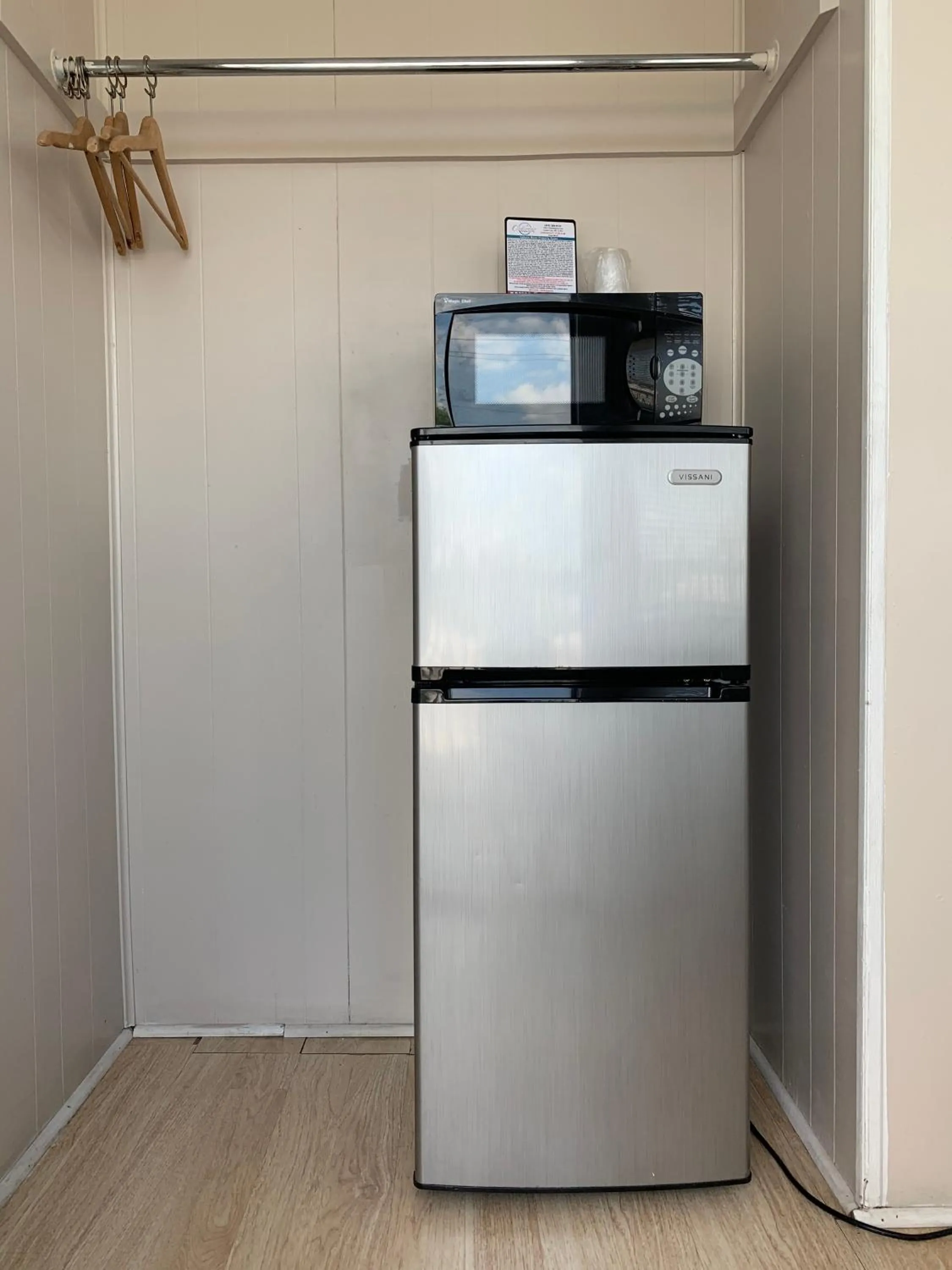 Bedroom in Cabana Motel